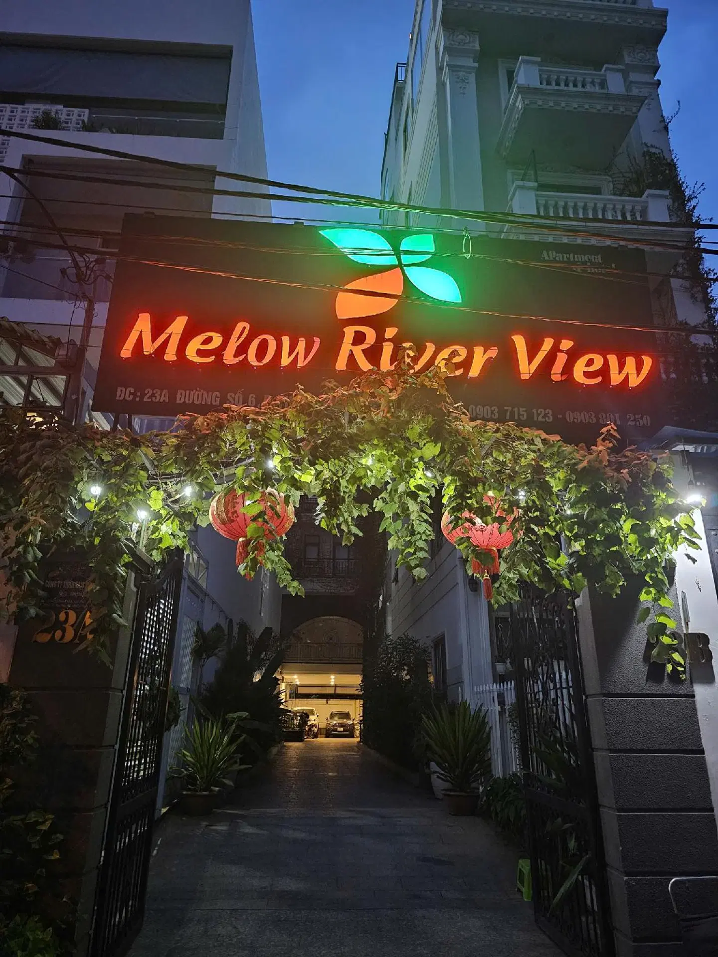 Melow Riverview Apartment EXTERIOR