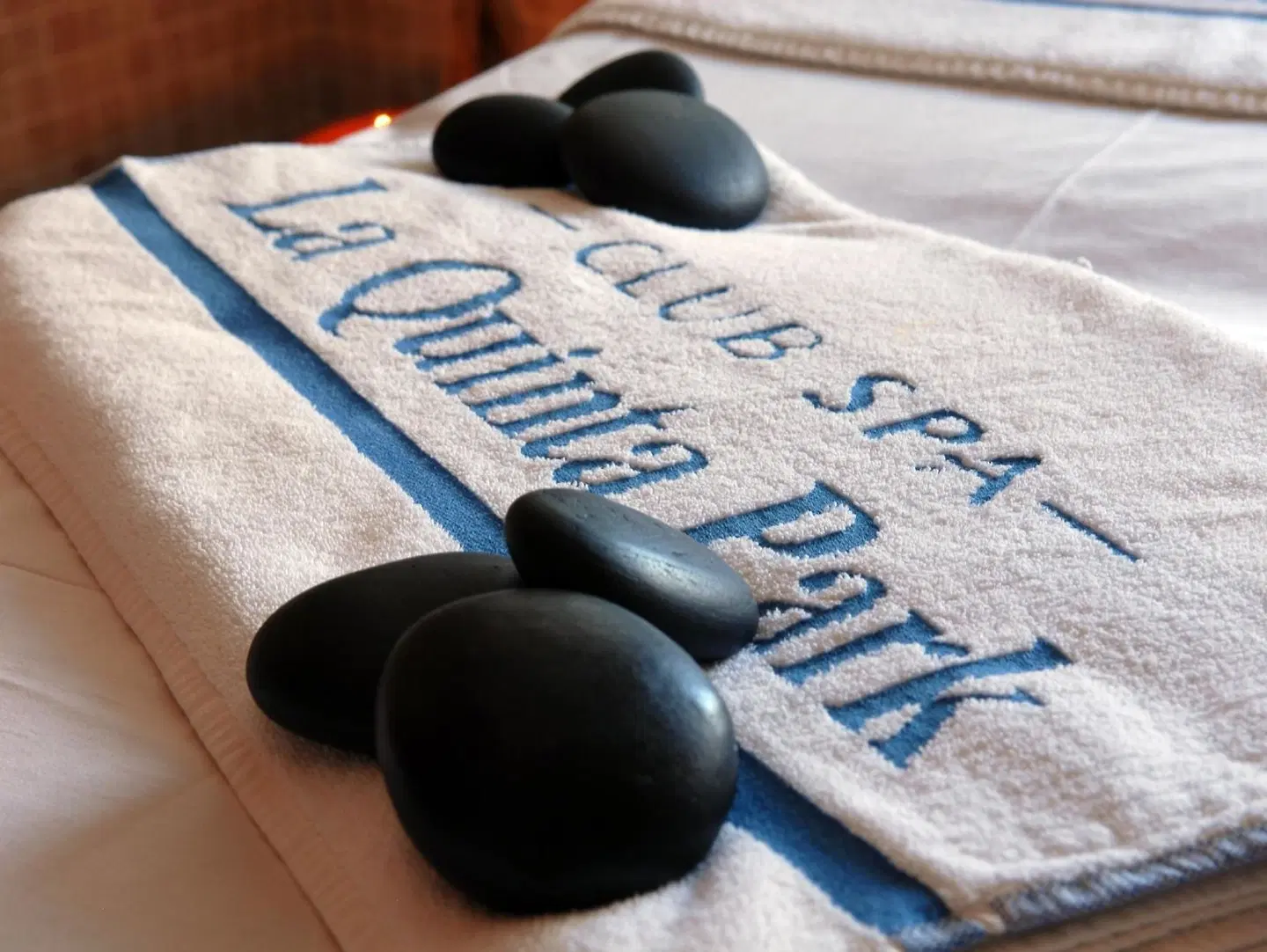 Spa La Quinta Park Suites ROOM_EXAMPLE