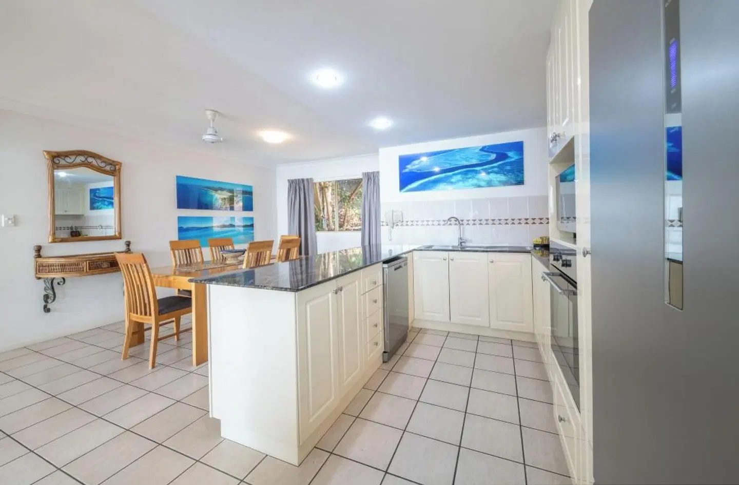 Martinique Whitsunday Resort LOUNGE_LOBBY