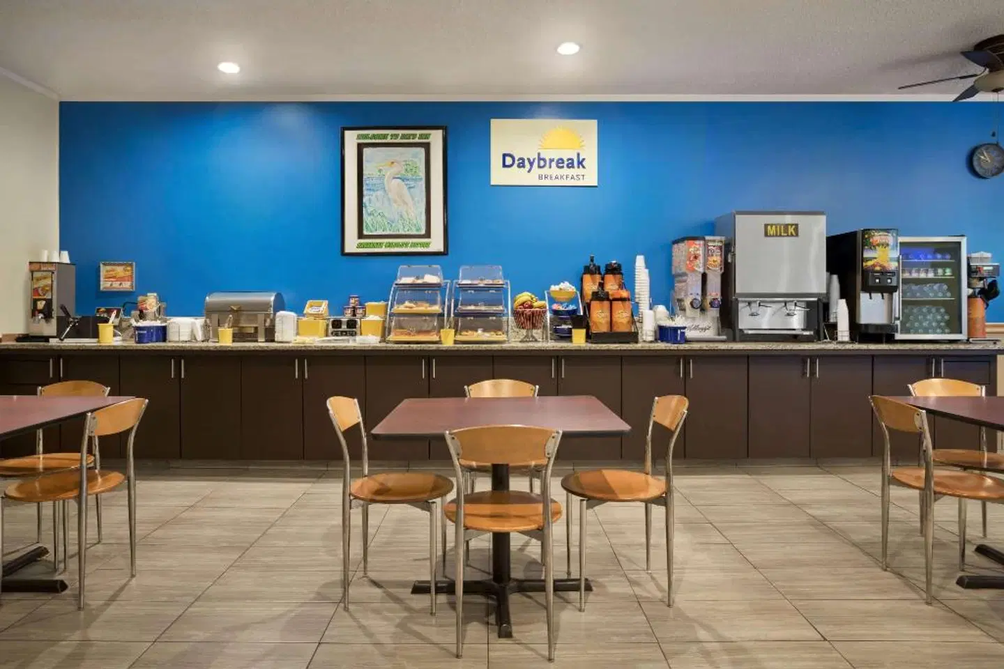 Days Inn by Wyndham Hardeeville/ I-95 State Line Bar