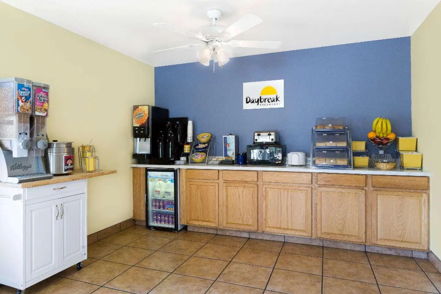 Days Inn by Wyndham Kingman West LOUNGE_LOBBY