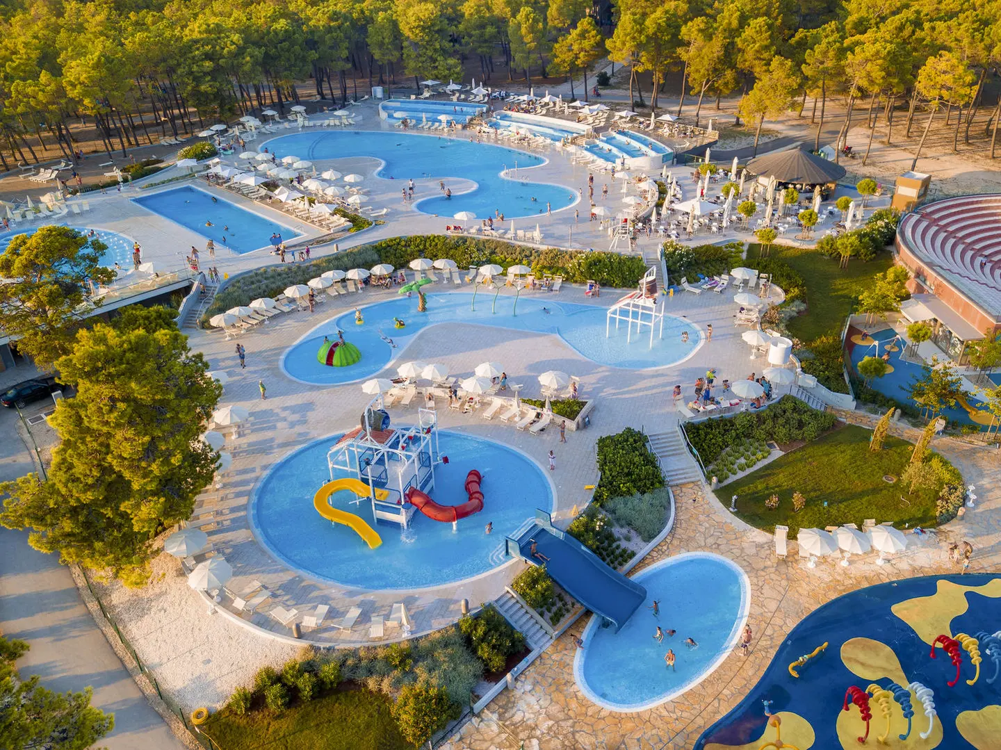 Zaton Holiday Resort - 3* Apartments OUTDOOR_POOL