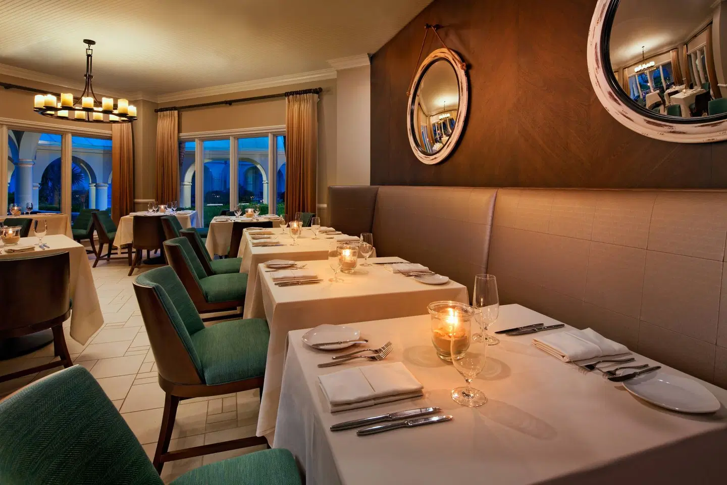 The Westin Grand Cayman Seven Mile Beach Resort & Spa Restaurant