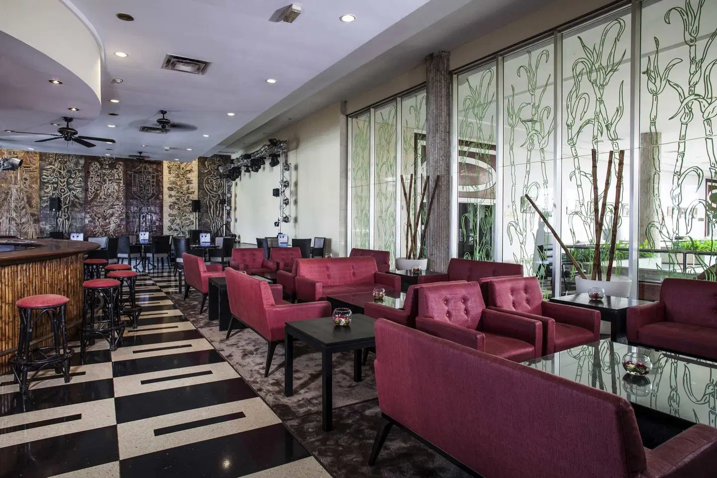 Tryp Habana Libre Bar