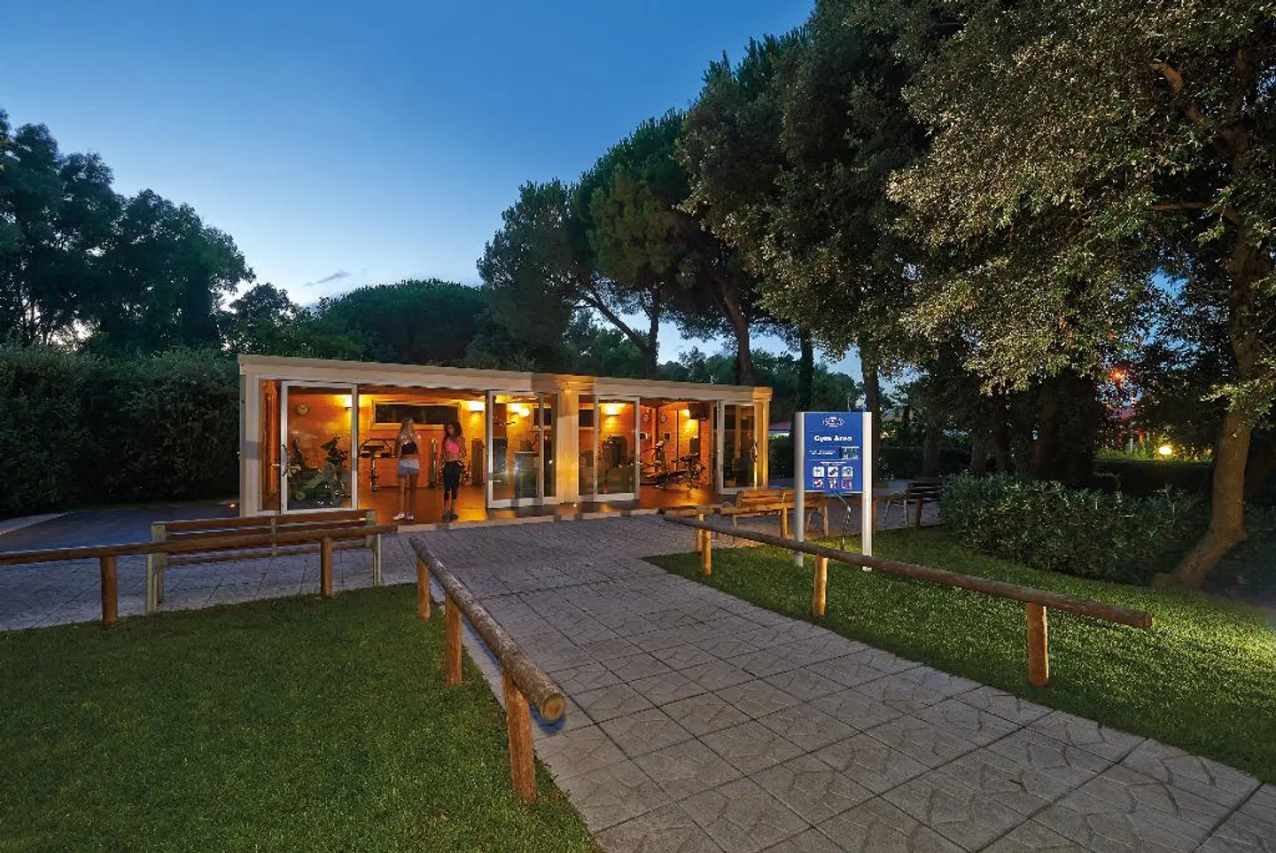 Baia Domizia Camping Village Garten