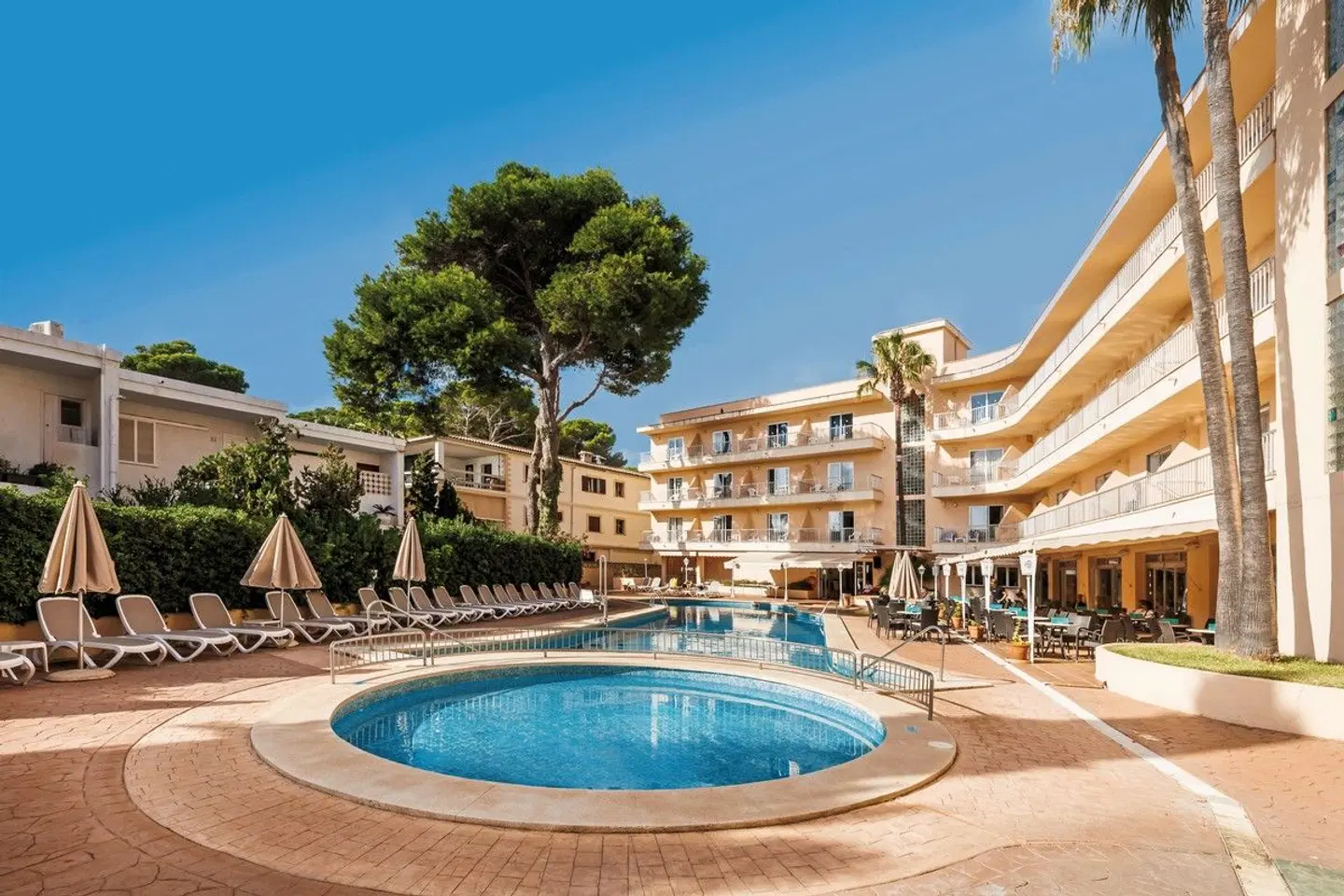 O7 Alondra OUTDOOR_POOL