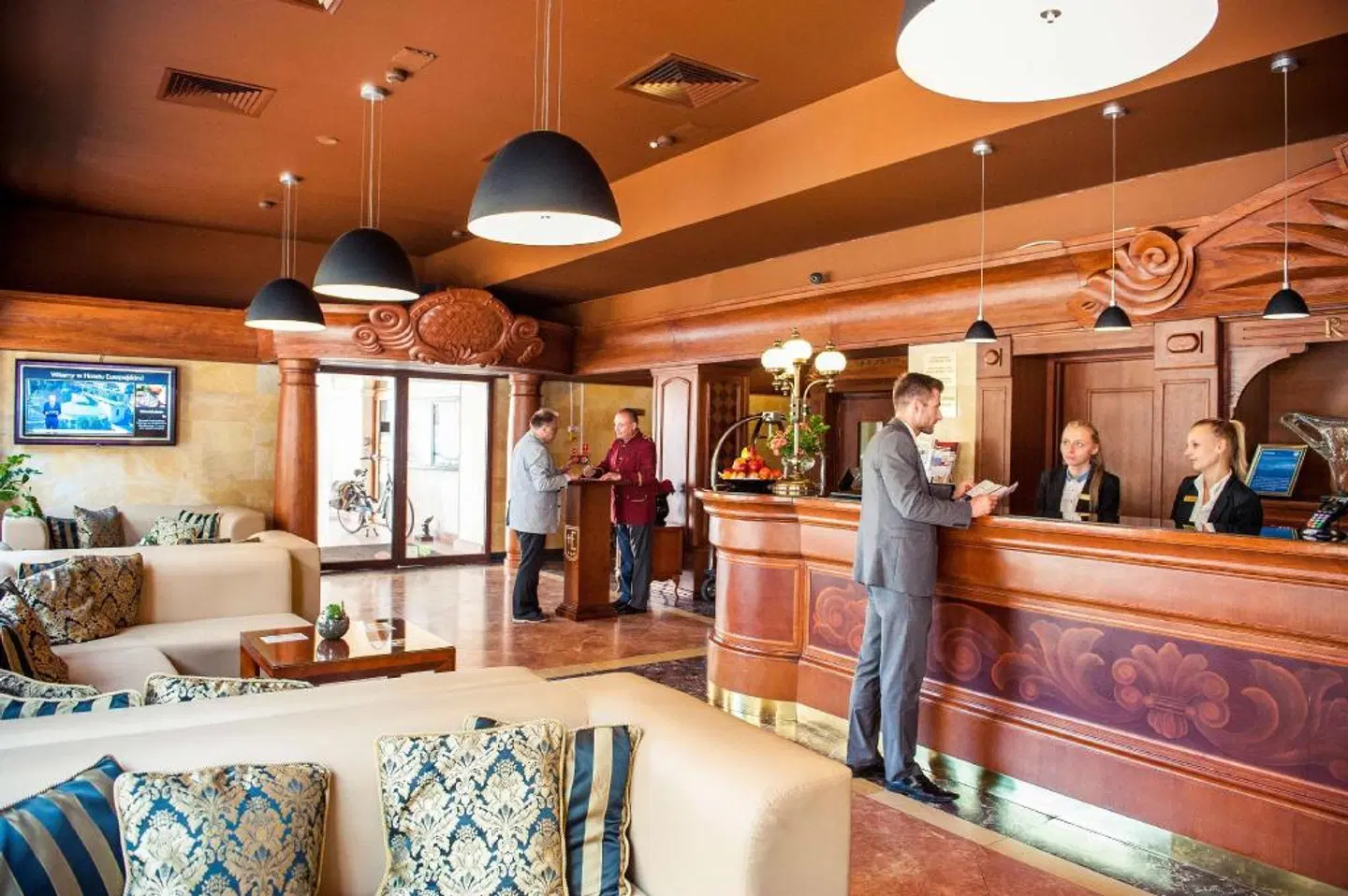 Europejski Wroc'aw Centrum LOUNGE_LOBBY