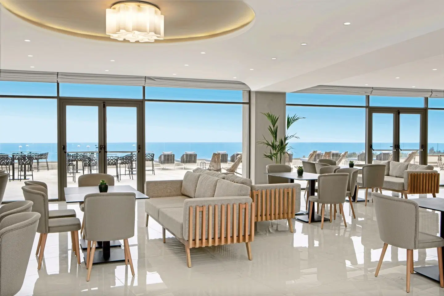 Zeus Eleva Ajul Konferenz