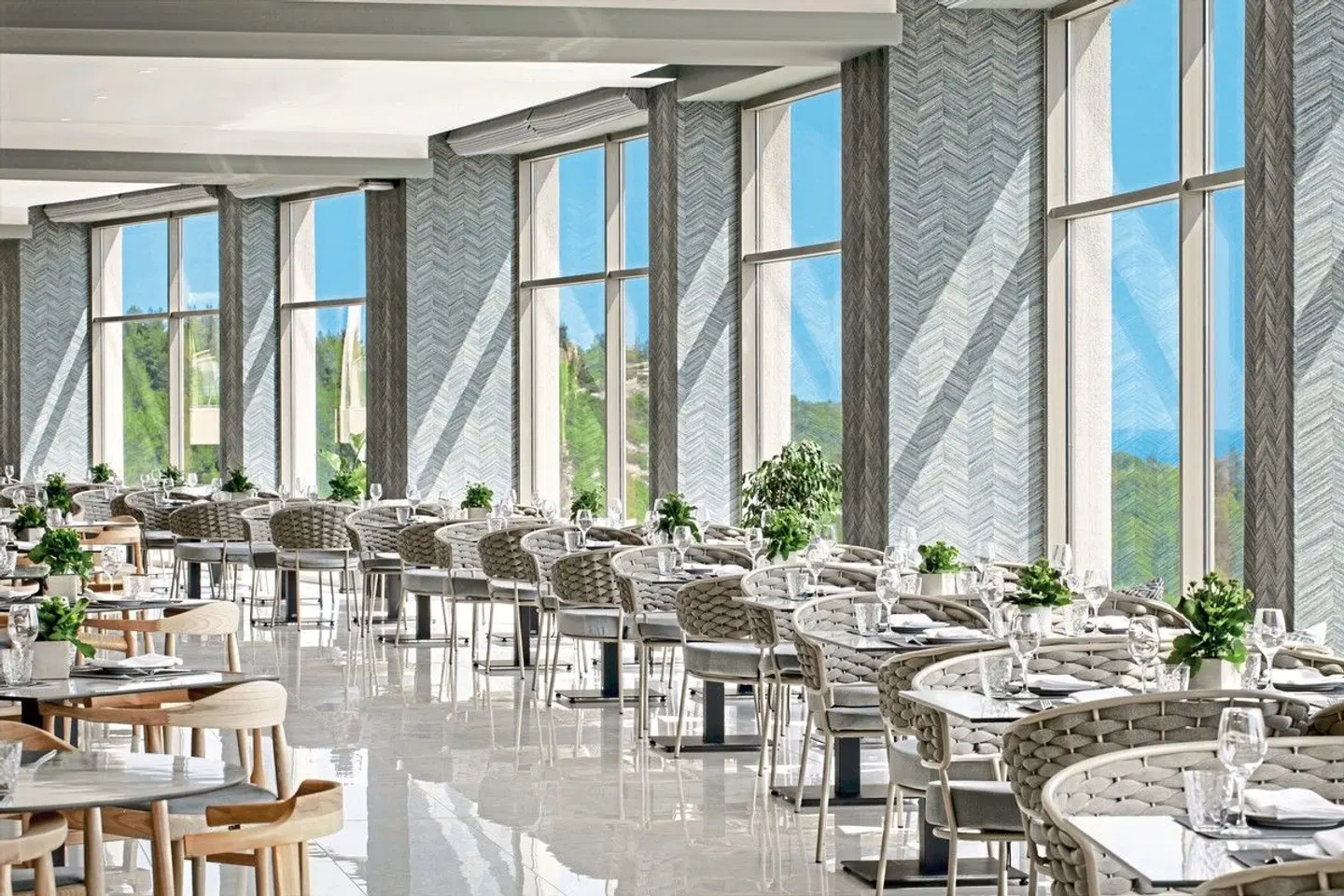 Zeus Eleva Ajul Restaurant