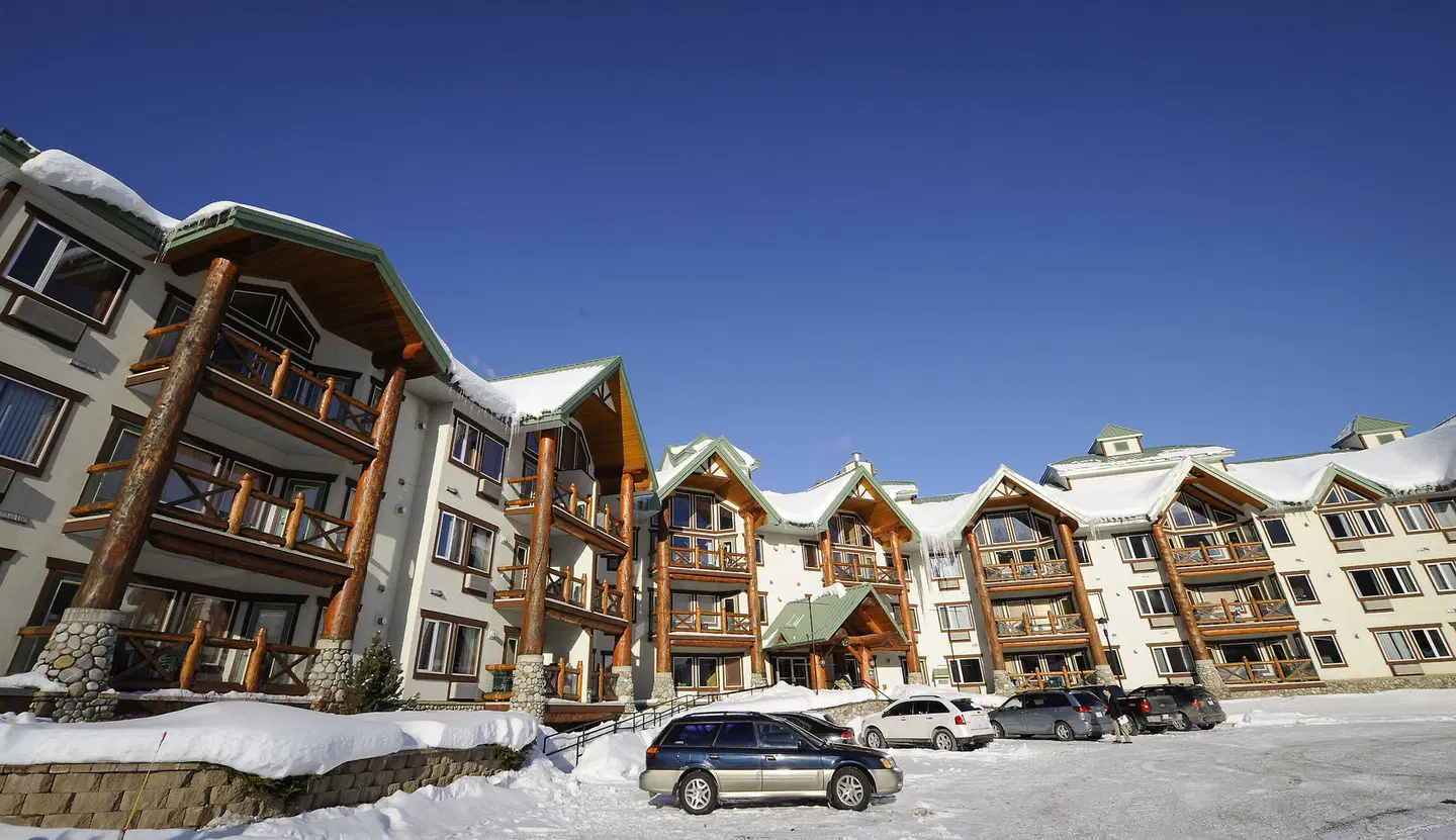 Lizard Creek Lodge EXTERIOR