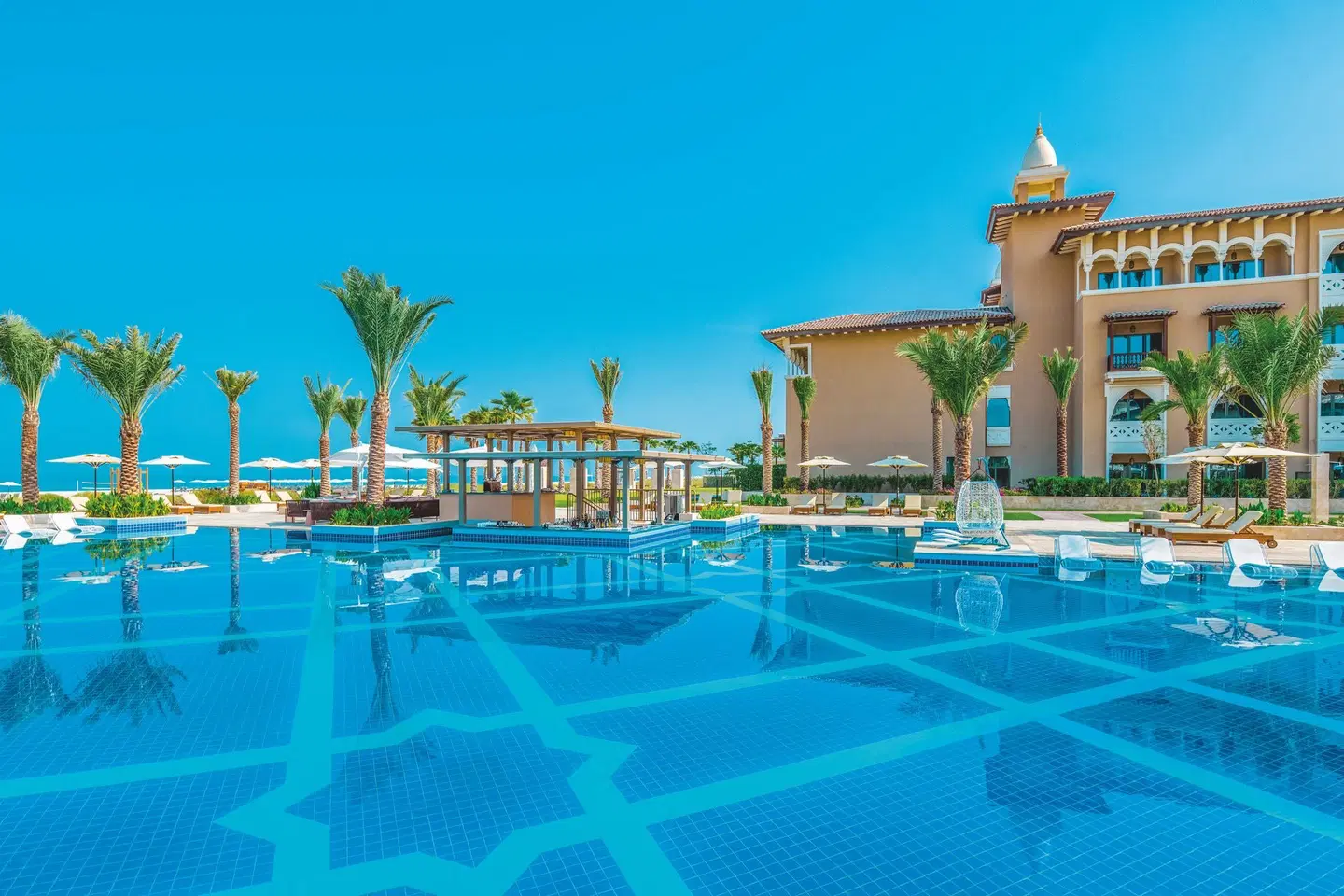 Club Privé by Rixos Saadiyat Island OUTDOOR_POOL