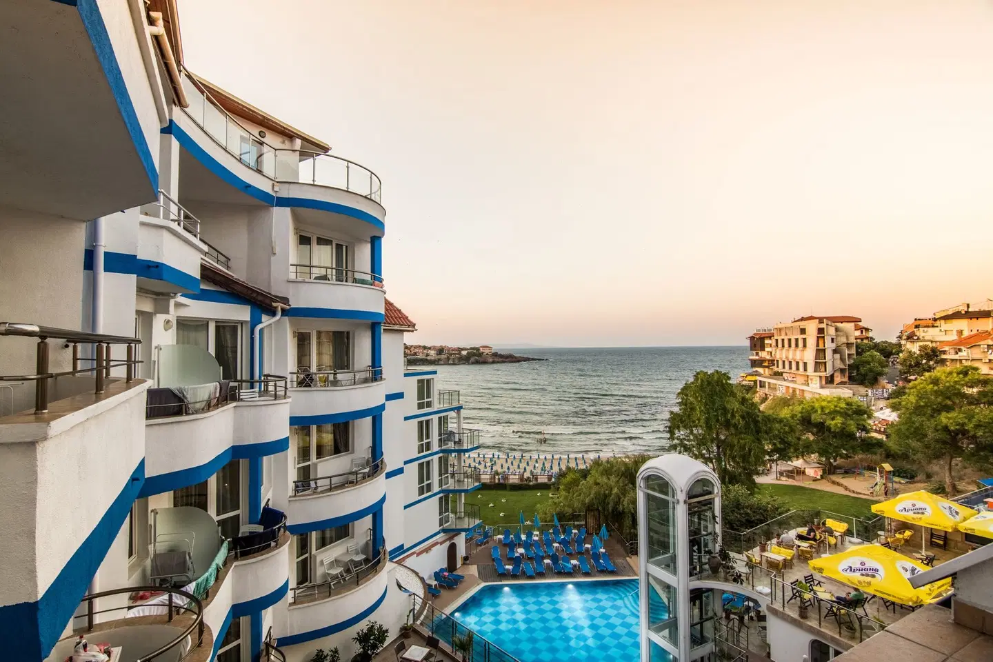 Villa List OUTDOOR_POOL