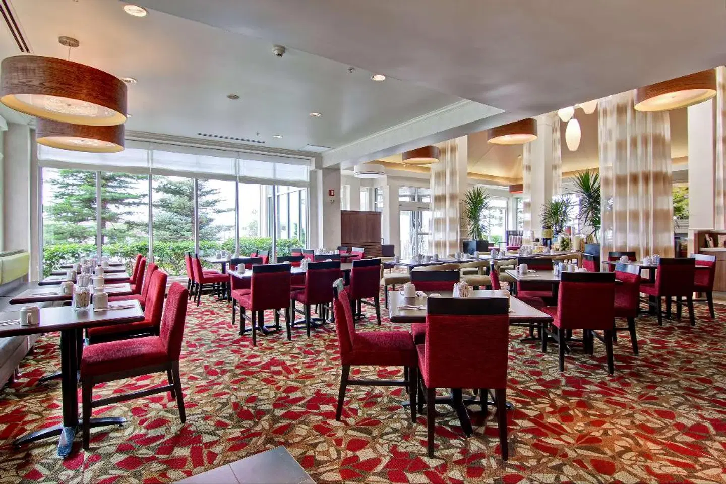 Hilton Garden Inn Calgary Airport Restaurant