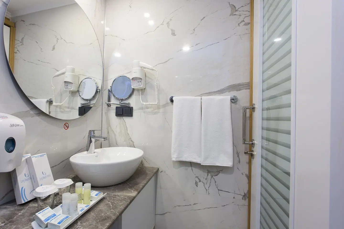 Long Beach Harmony Badezimmer