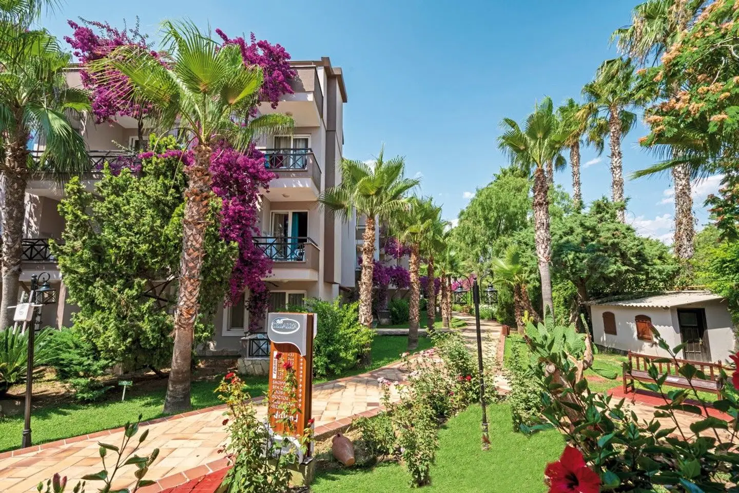 Club Dizalya EXTERIOR