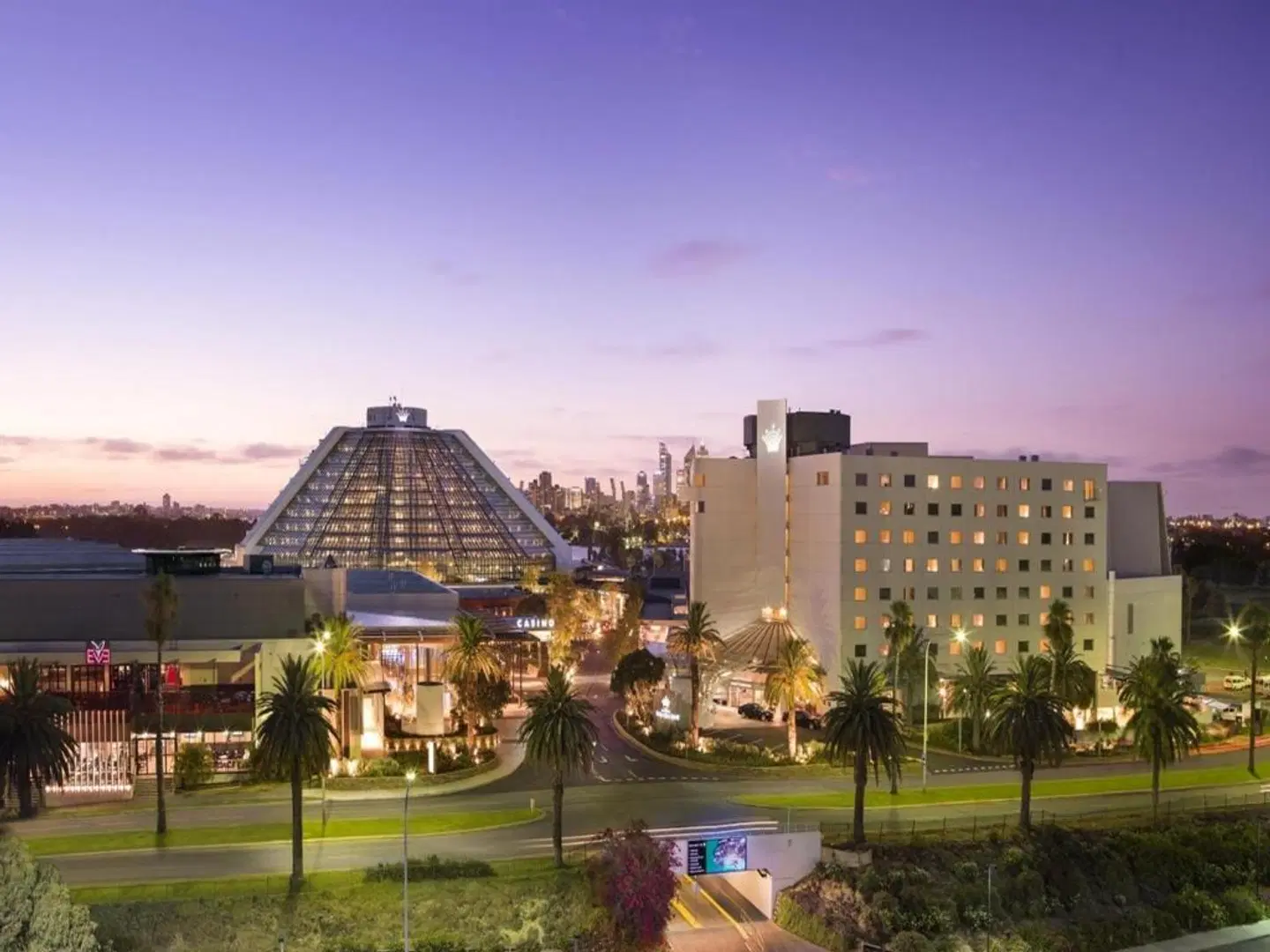 Crown Promenade Perth EXTERIOR