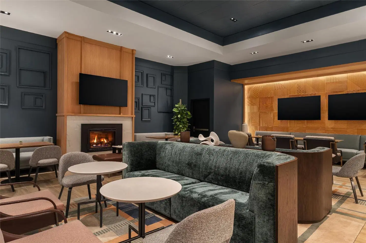 Hilton Philadelphia City Avenue LOUNGE_LOBBY