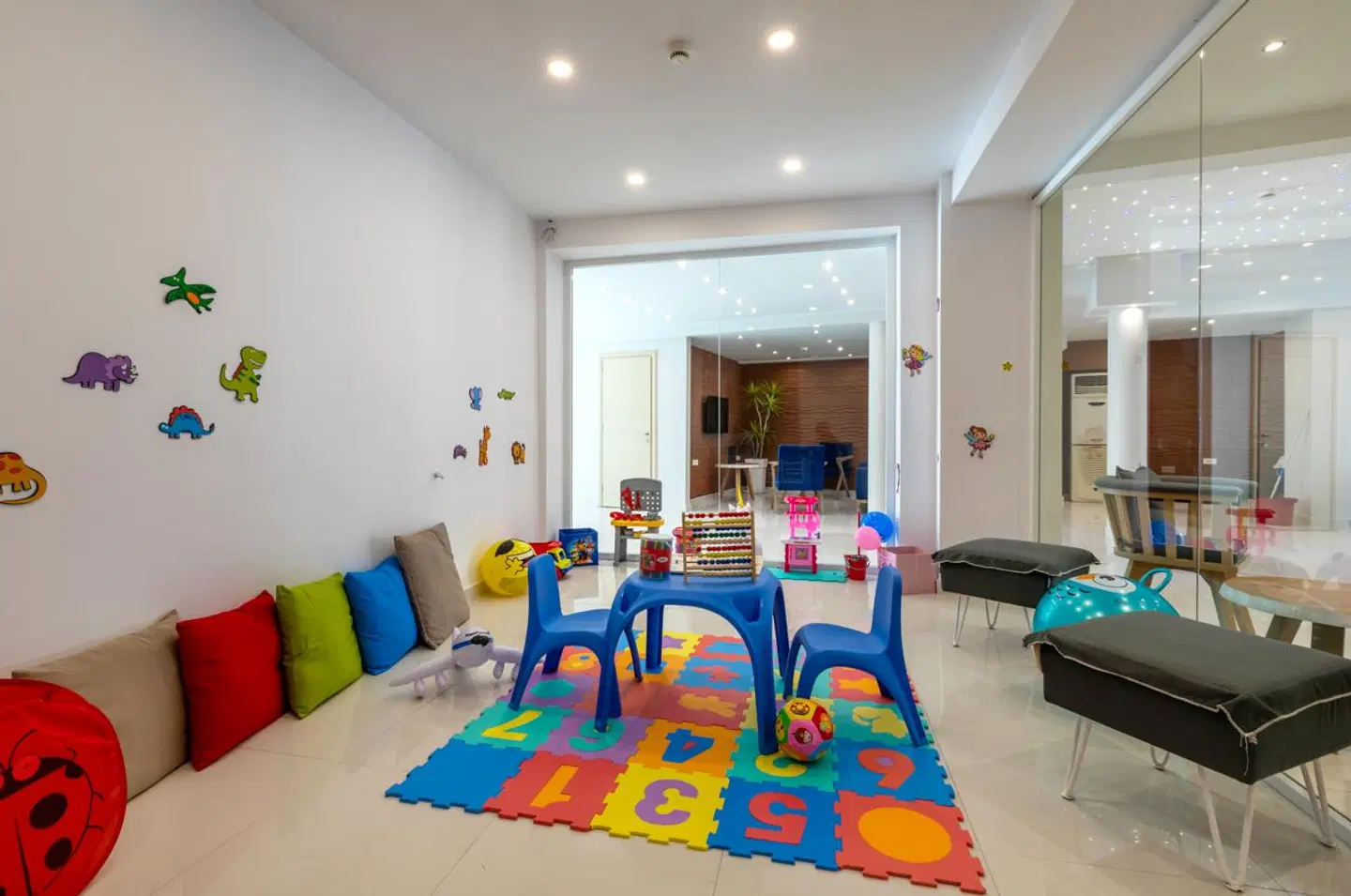 White Olive Premium Cameo SPORTS_AND_LEISURE