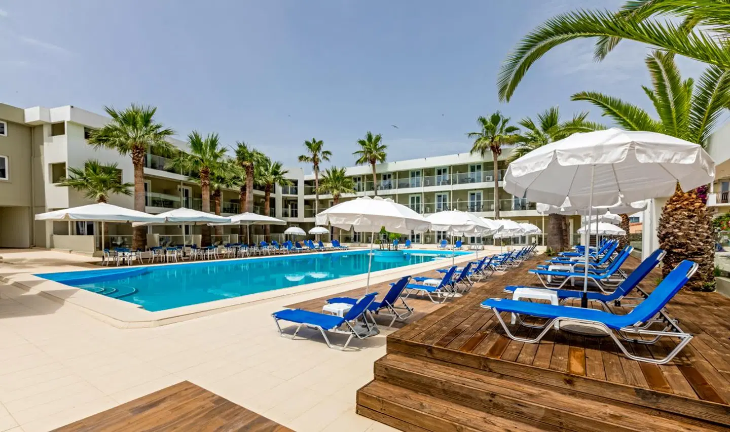 White Olive Premium Cameo OUTDOOR_POOL