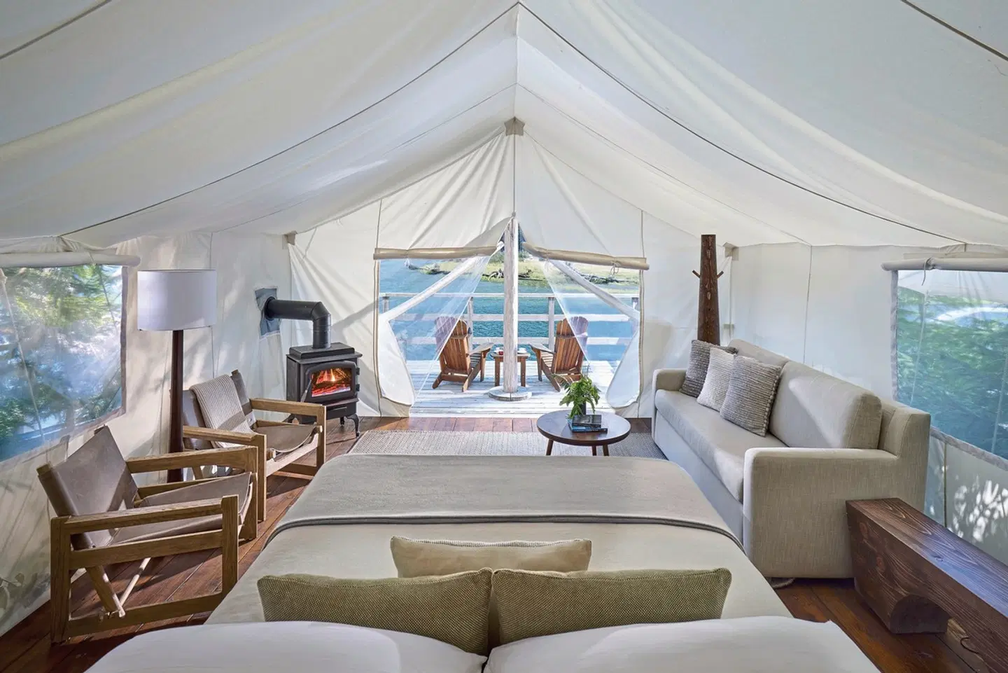 Clayoquot Wilderness Resort LOUNGE_LOBBY