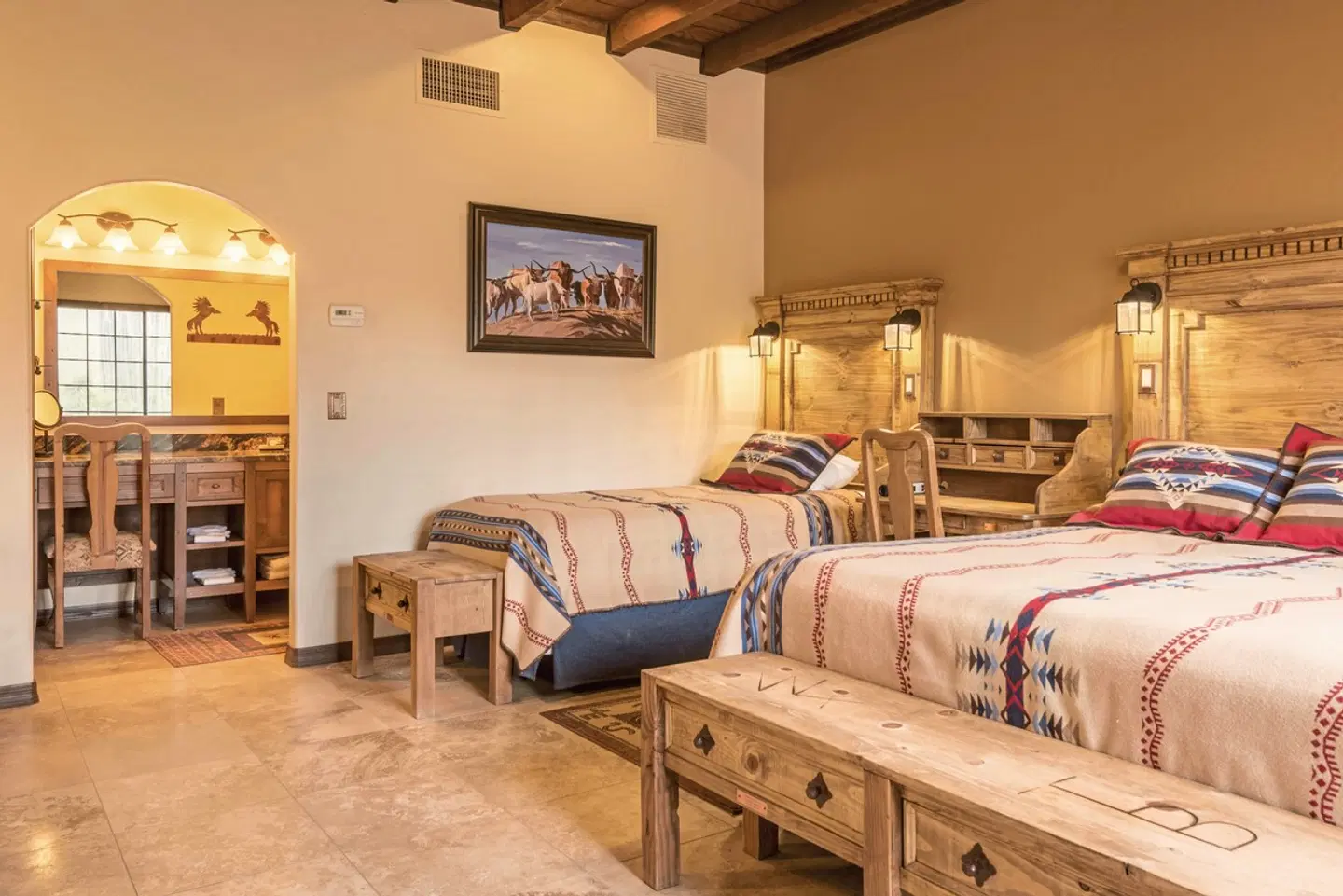 White Stallion Ranch ROOM_EXAMPLE