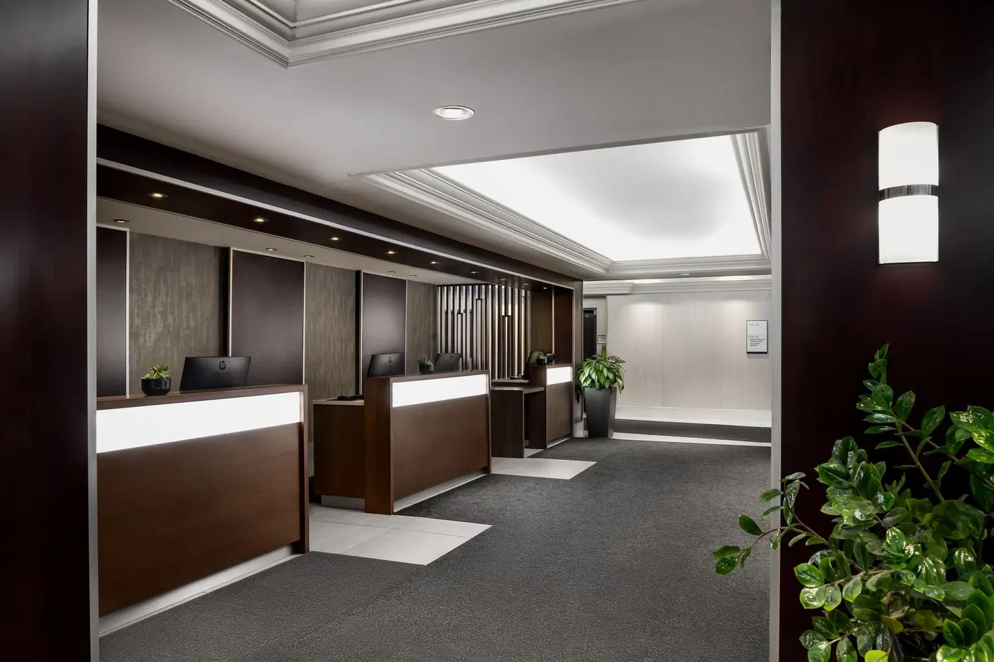 Sheraton Montreal Airport Hotel LOUNGE_LOBBY