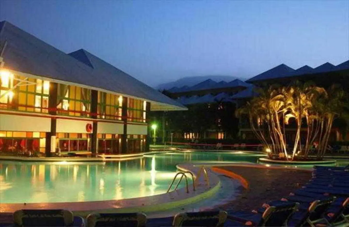 Grand Paradise Playa Dorada OUTDOOR_POOL