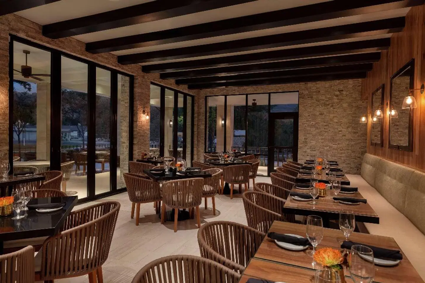 Hoodoo Moab, Curio Collection by Hilton Restaurant