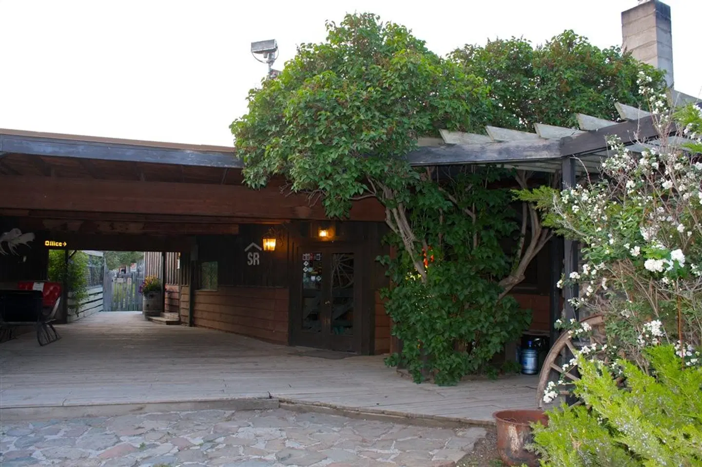 Sundance Guest Ranch EXTERIOR