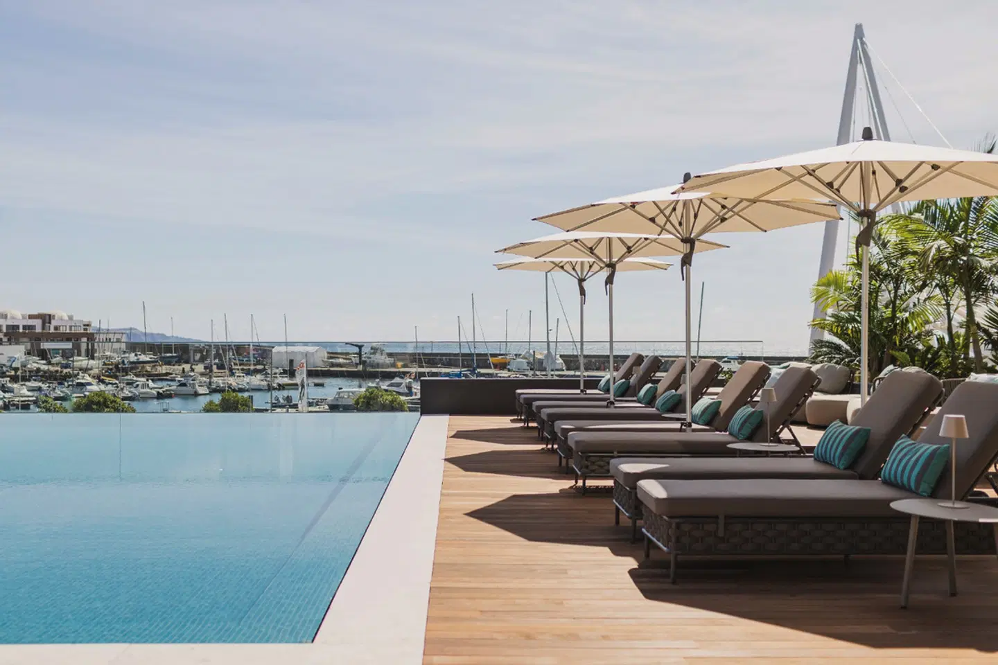 Marina Atlântico OUTDOOR_POOL