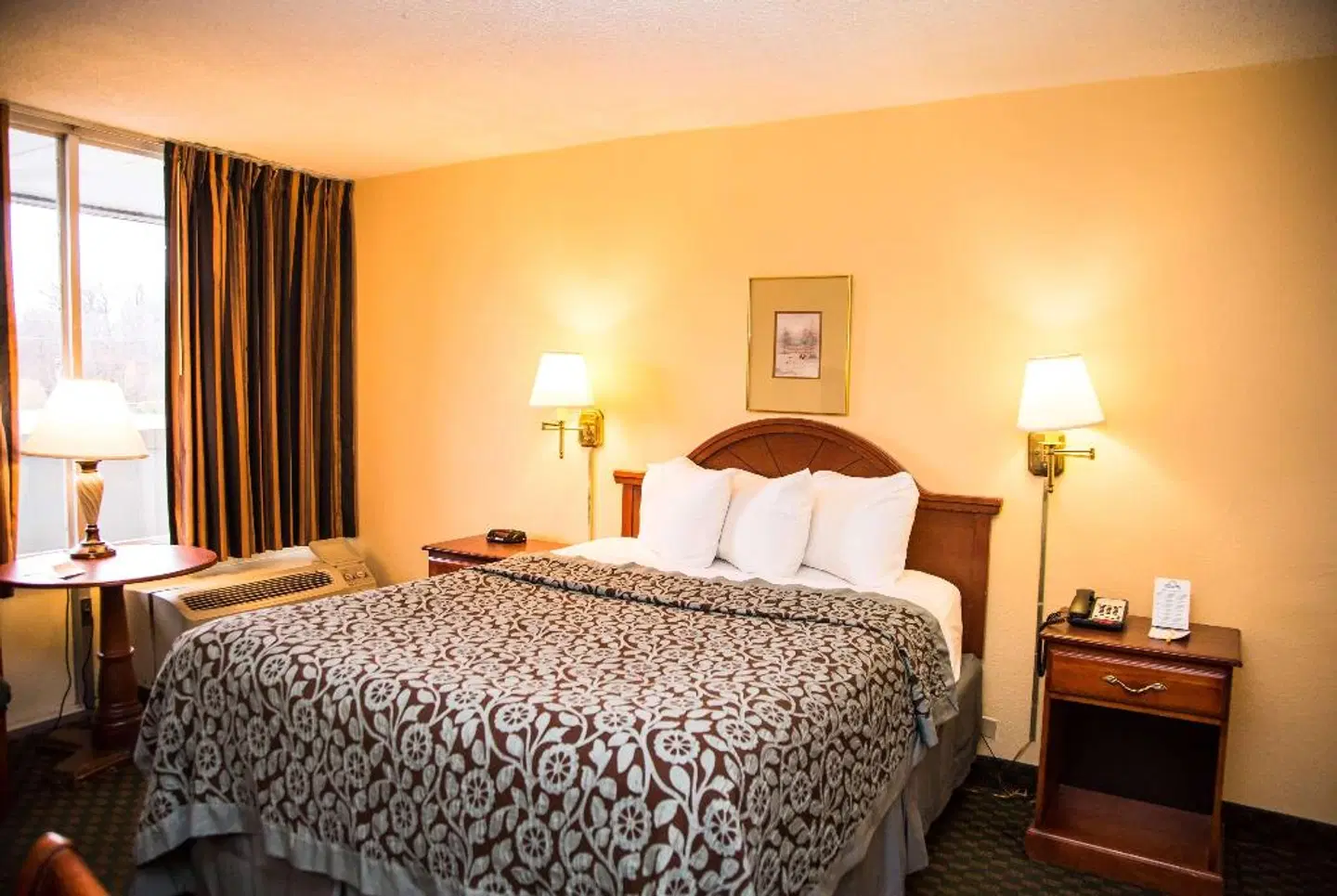 Days Inn by Wyndham Alexandria South ROOM_EXAMPLE
