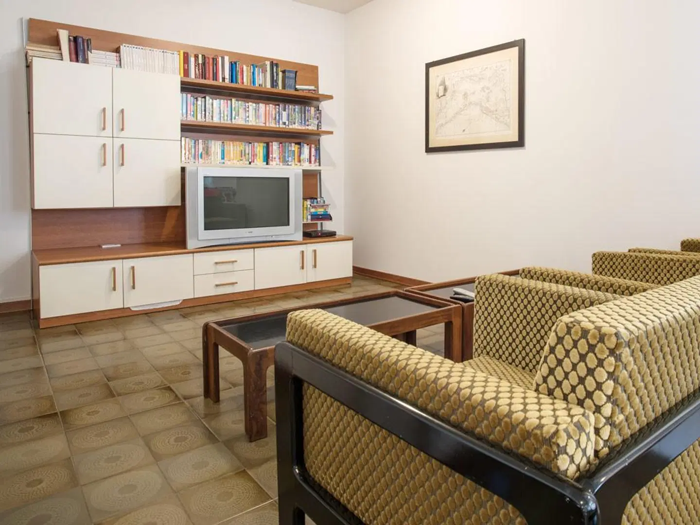 Argentina ROOM_EXAMPLE