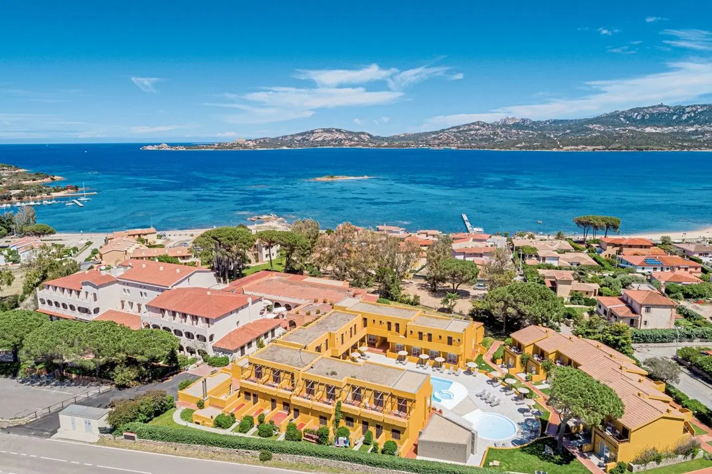 Blu Hotel Laconia Village EXTERIOR