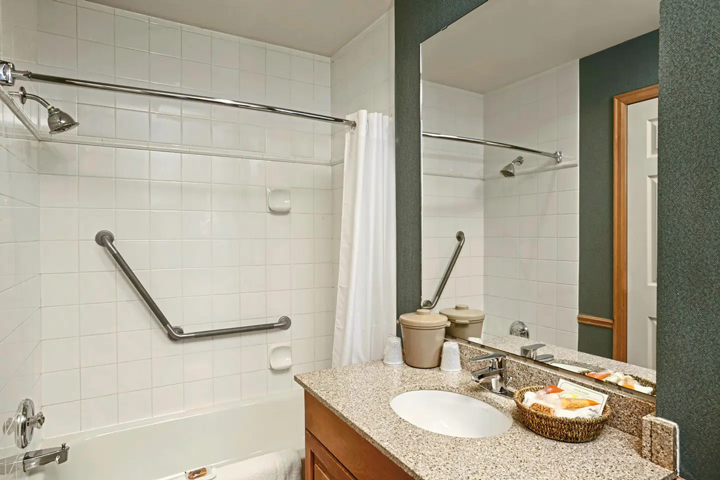 Lake Louise Inn Badezimmer