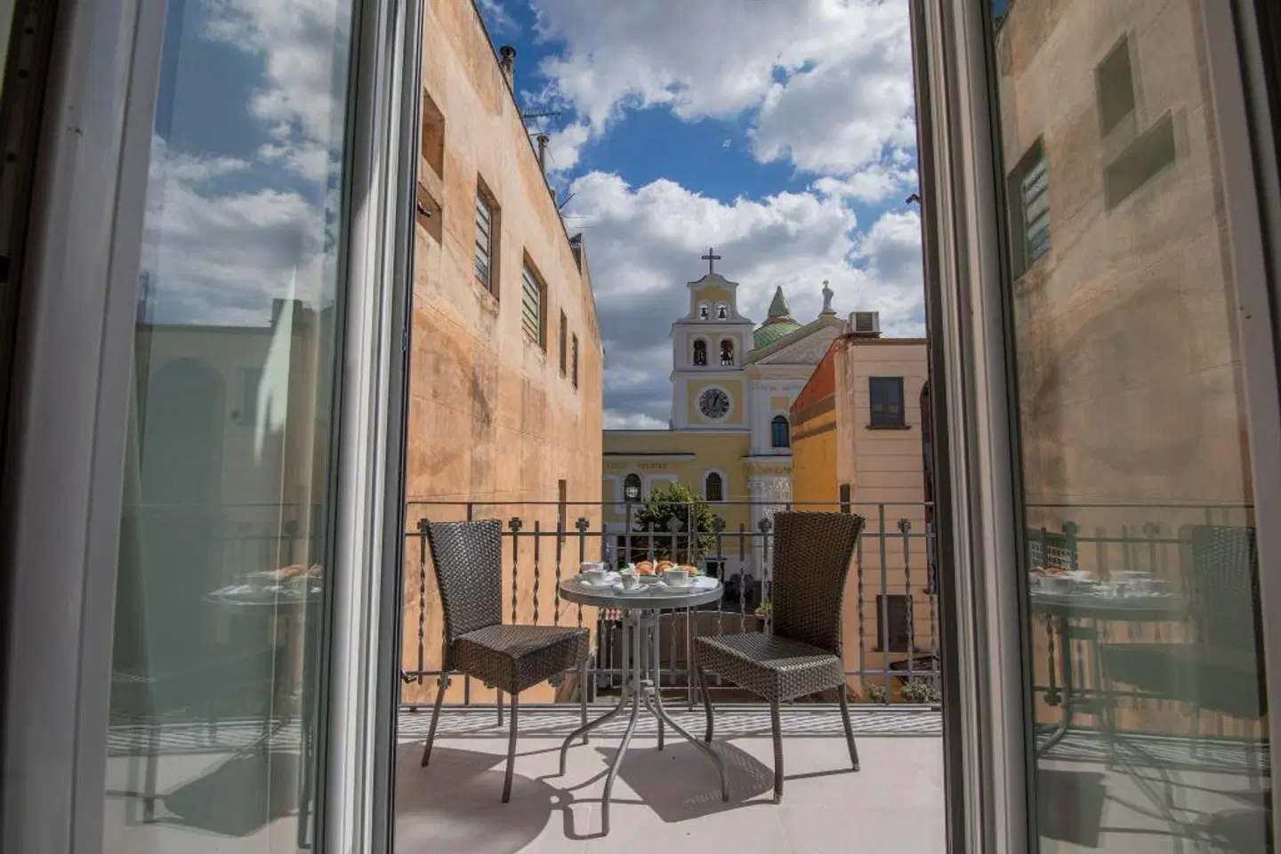 Palazzo Caracciolo del Sole Terrasse