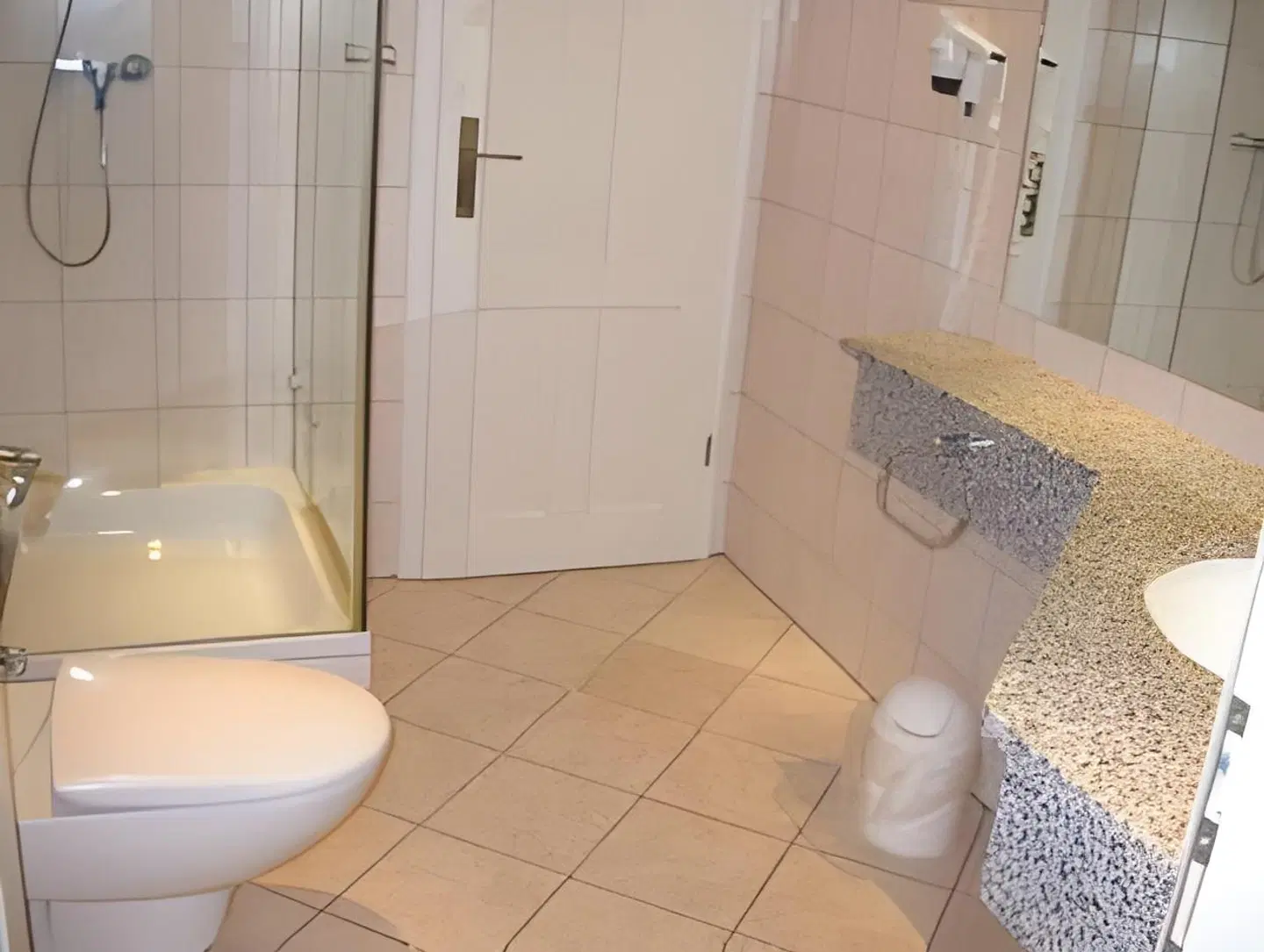 Hotel-Villa BelVedere Binz Badezimmer