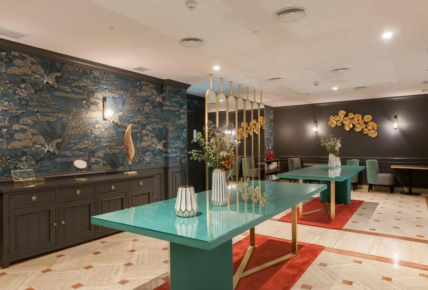 Eugenia de Montijo, Autograph Collection SPORTS_AND_LEISURE