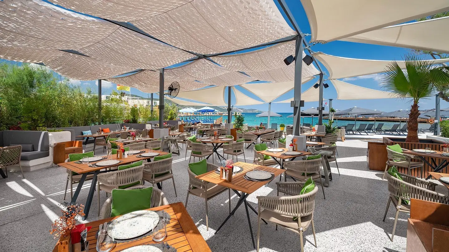 The Norm Collection Terrasse