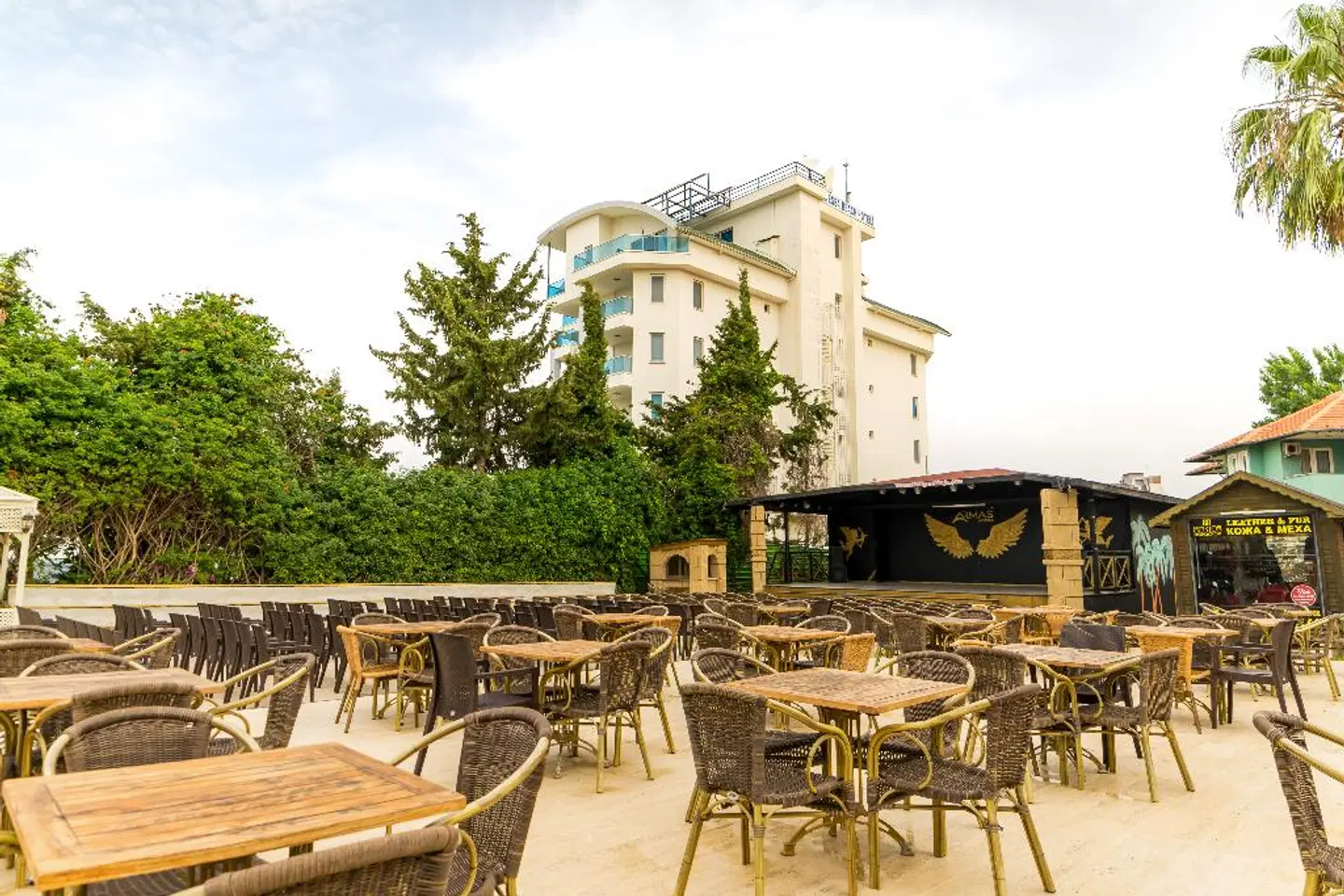 Armas Green Fugla Terrasse