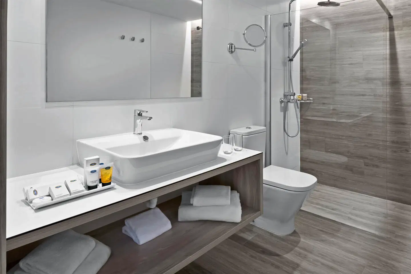 Elba Lanzarote Royal Village Resort Badezimmer