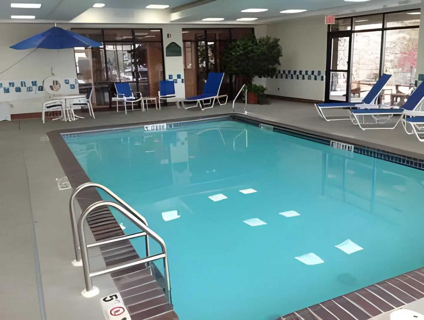 Holiday Inn Express & Suites Bozeman West Hallenbad