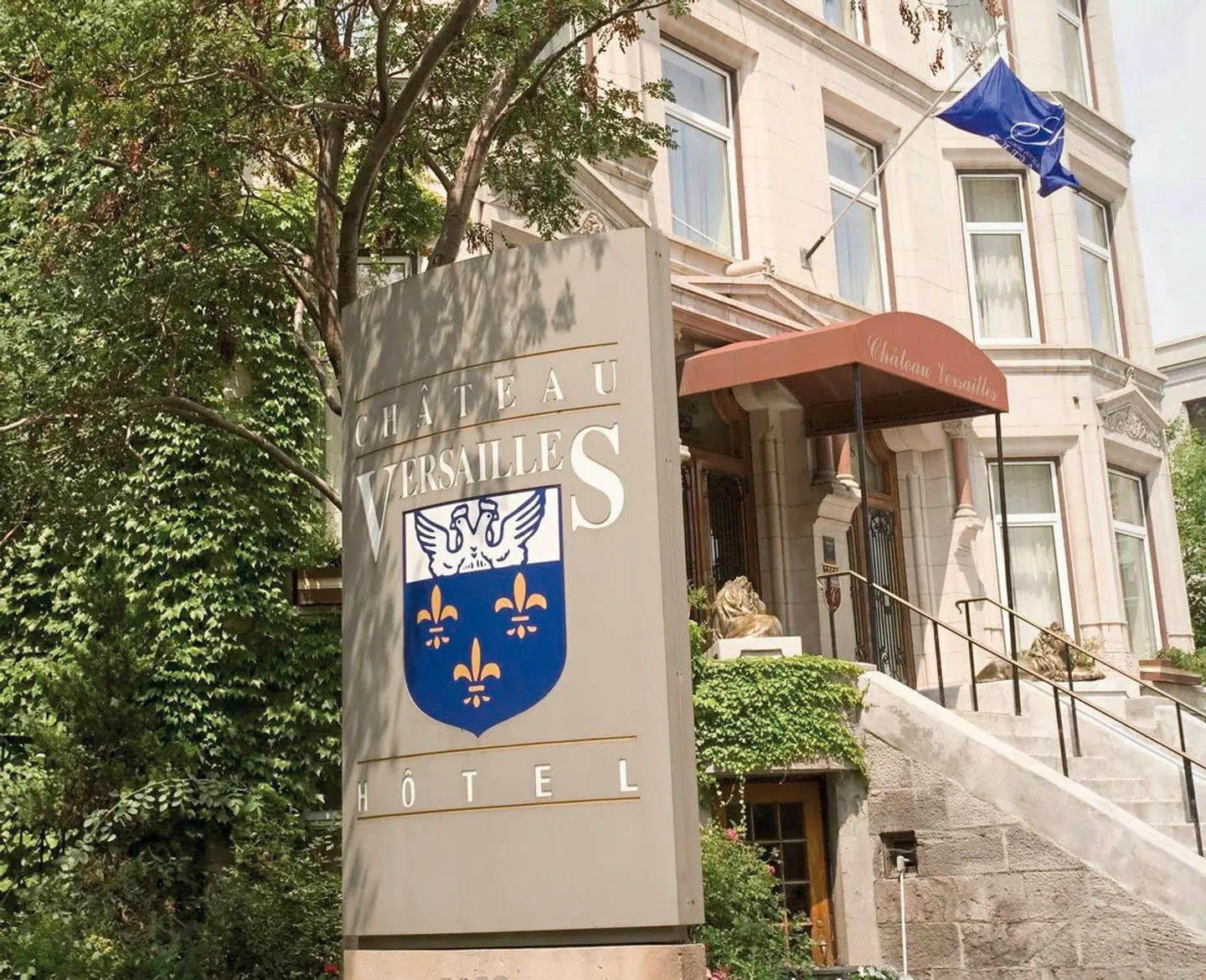 Chateau Versailles EXTERIOR