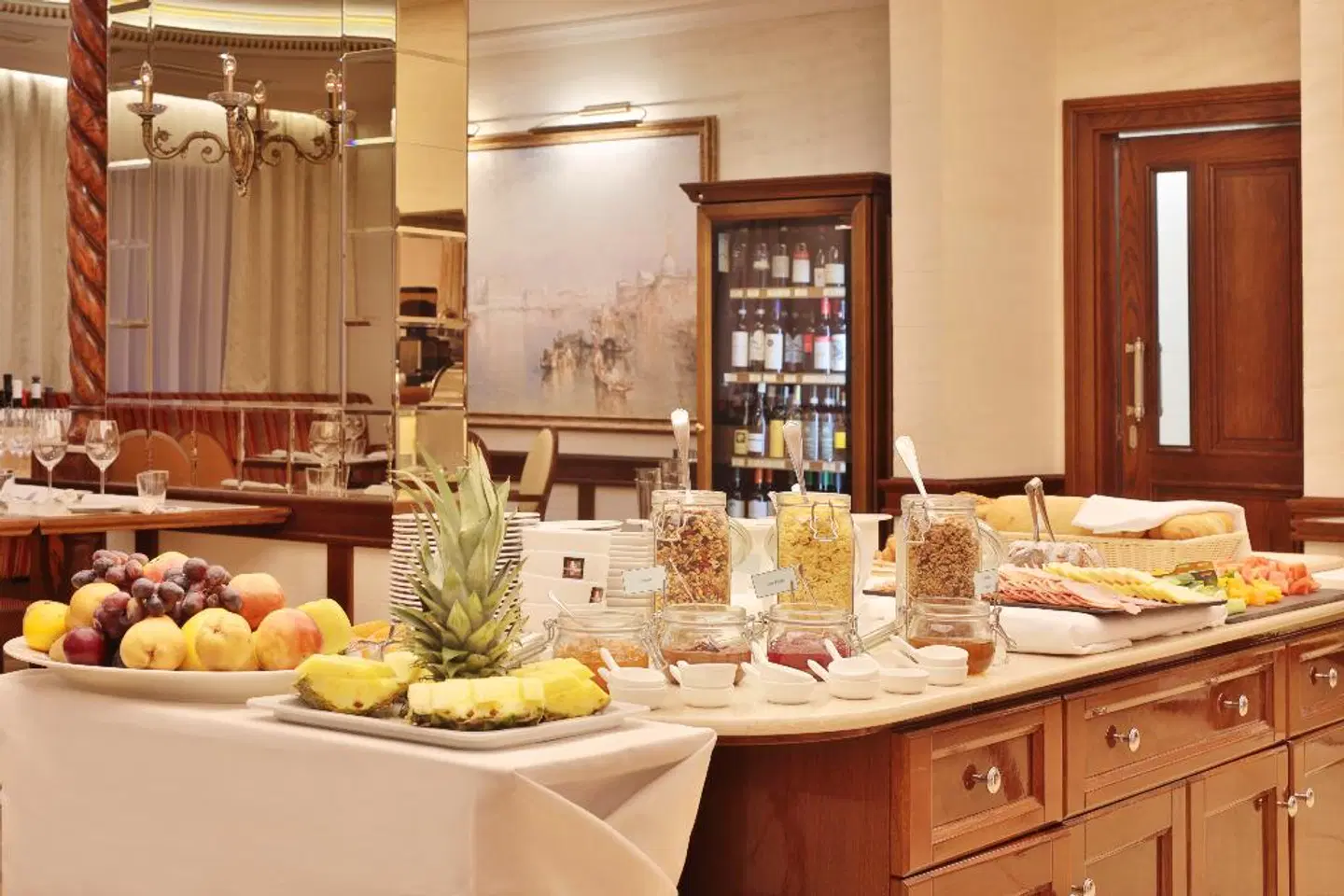 Luxury Wellness Resort Retro Riverside Restaurant