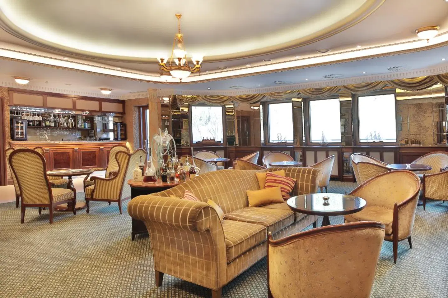 Luxury Wellness Resort Retro Riverside LOUNGE_LOBBY