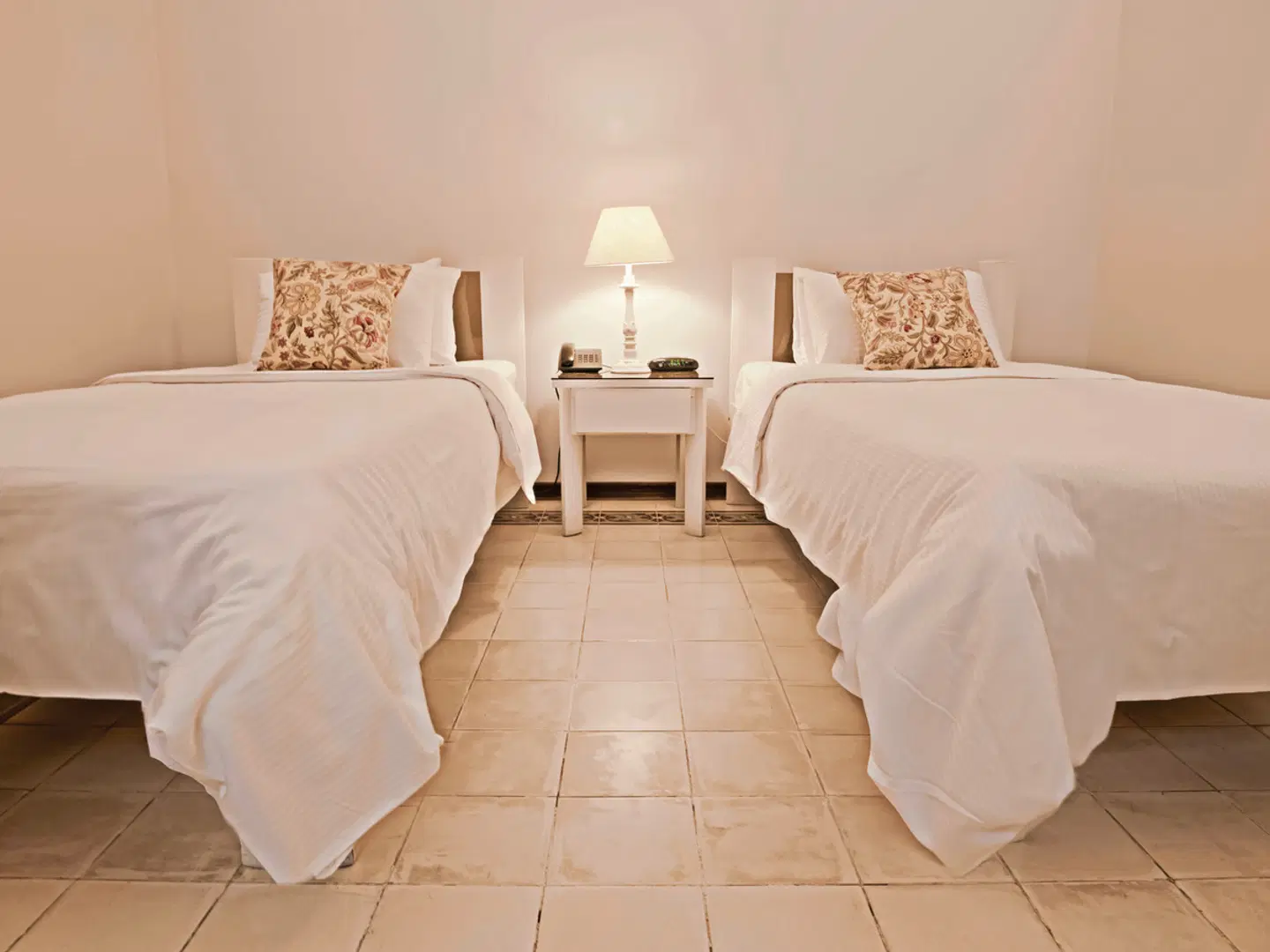 Fleur de Lys ROOM_EXAMPLE