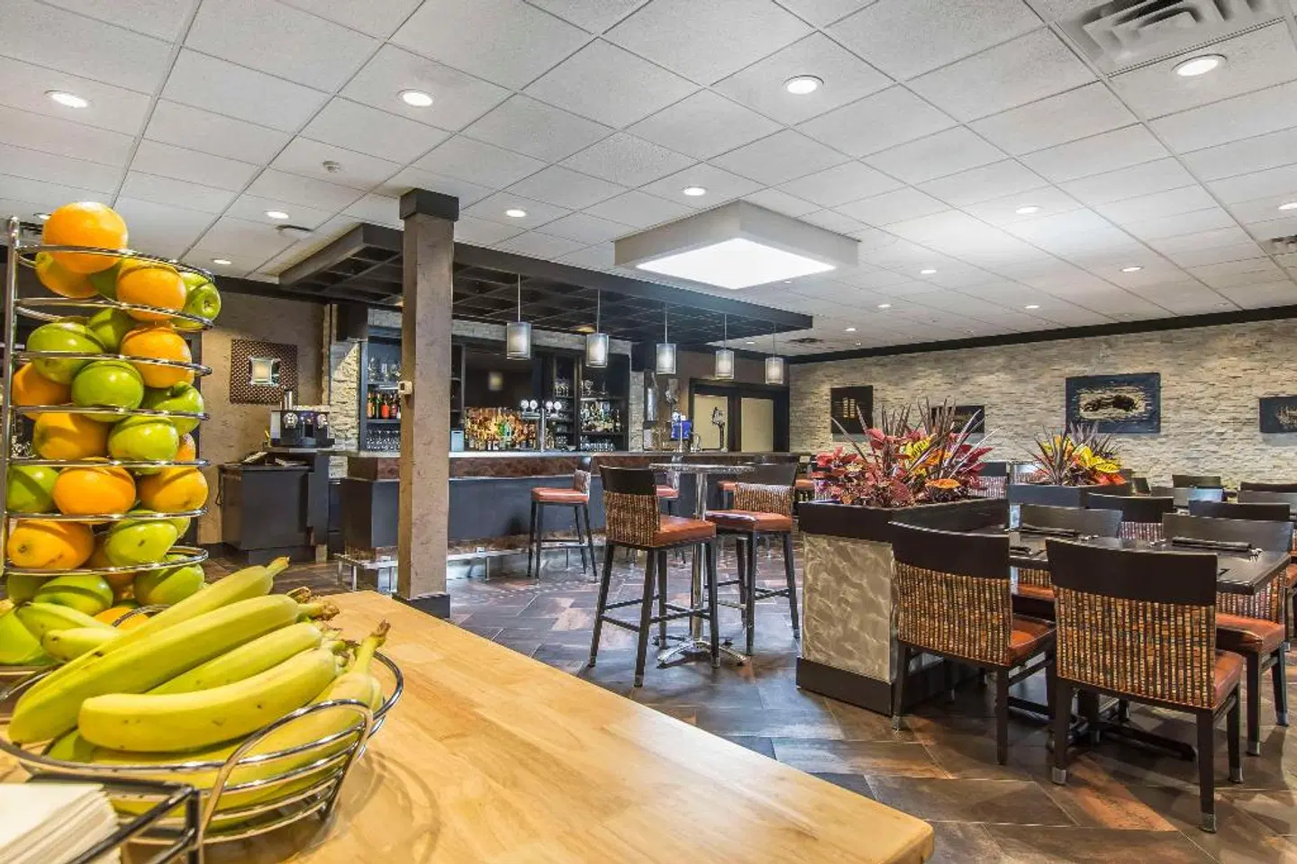 Quattro Hotel & Conf. Centre, Ascend Hotel Collection Bar