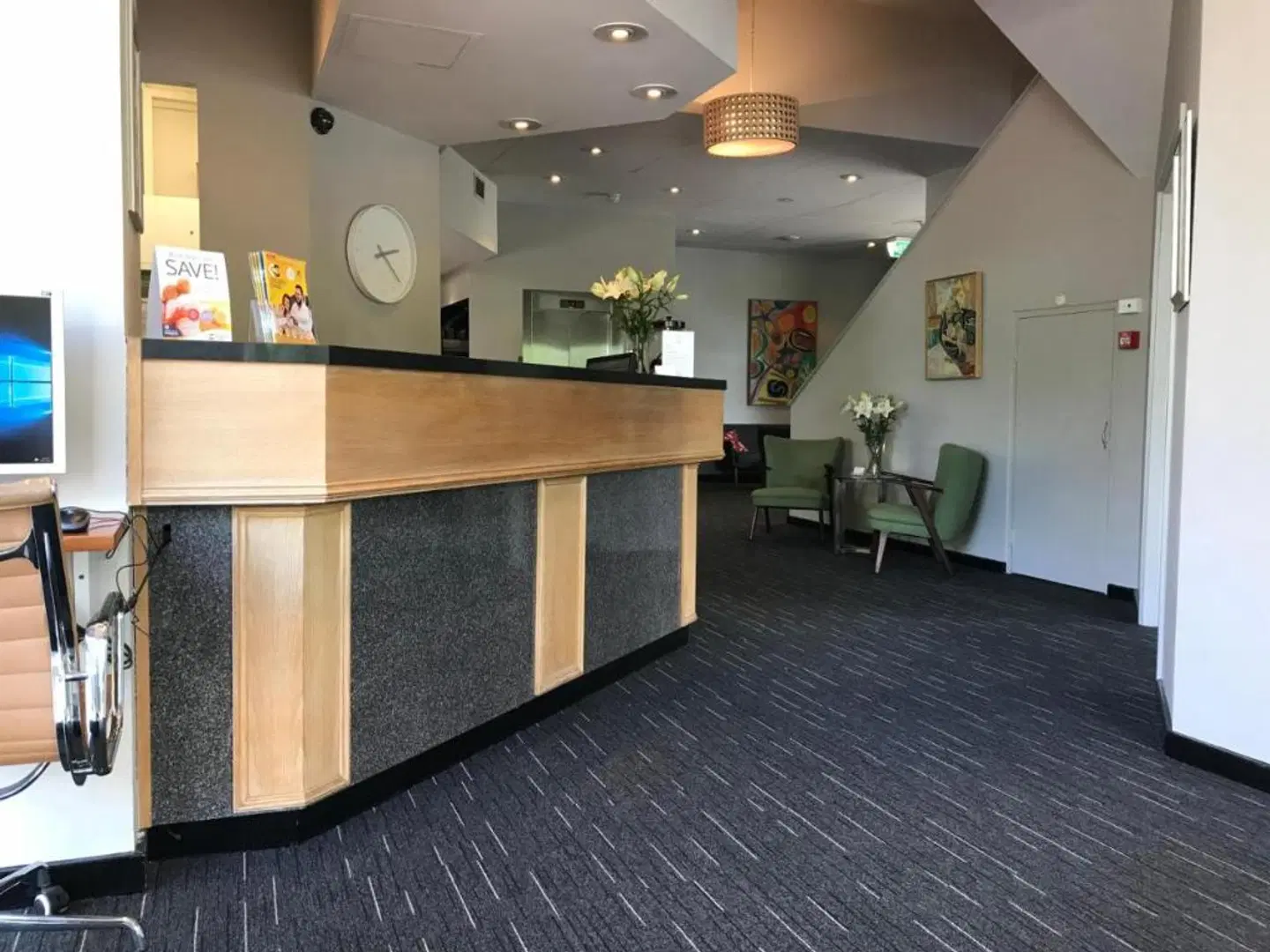 Sullivans LOUNGE_LOBBY