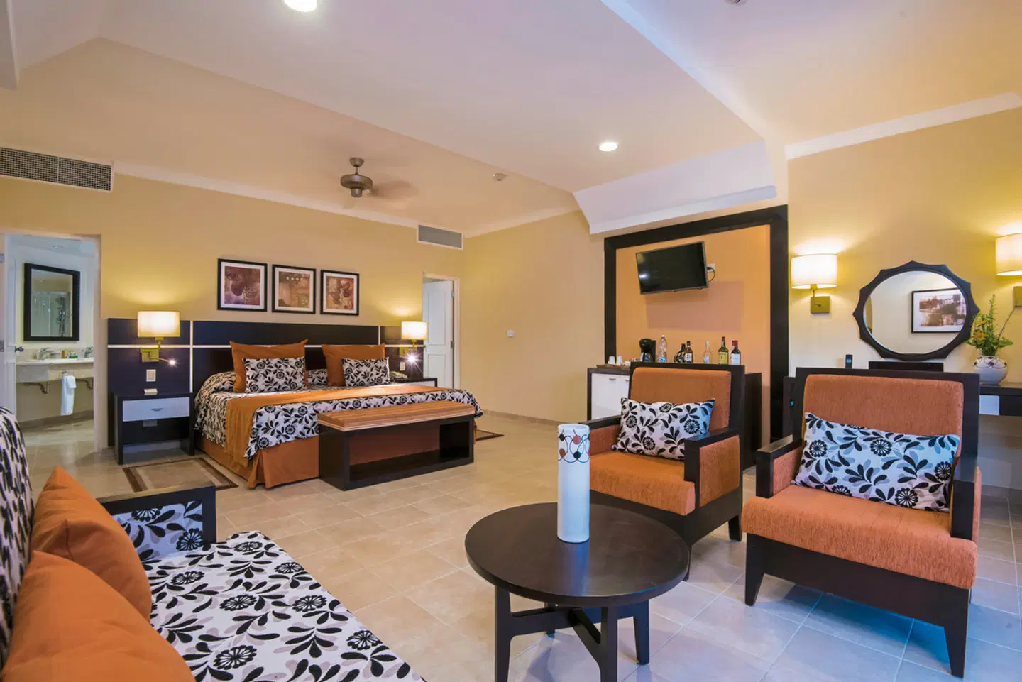 Playa Pesquero ROOM_EXAMPLE