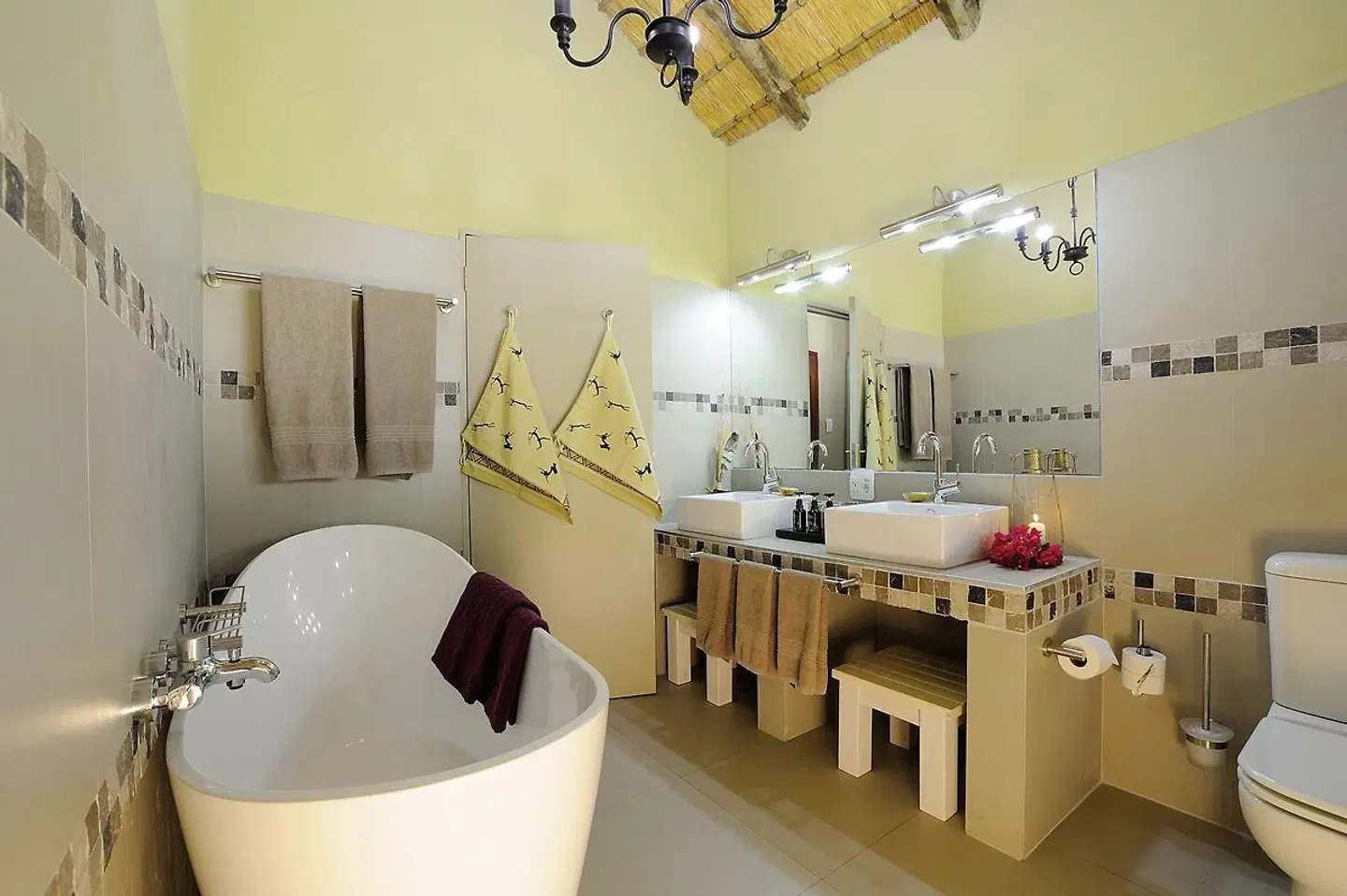 Frans Indongo Lodge Badezimmer