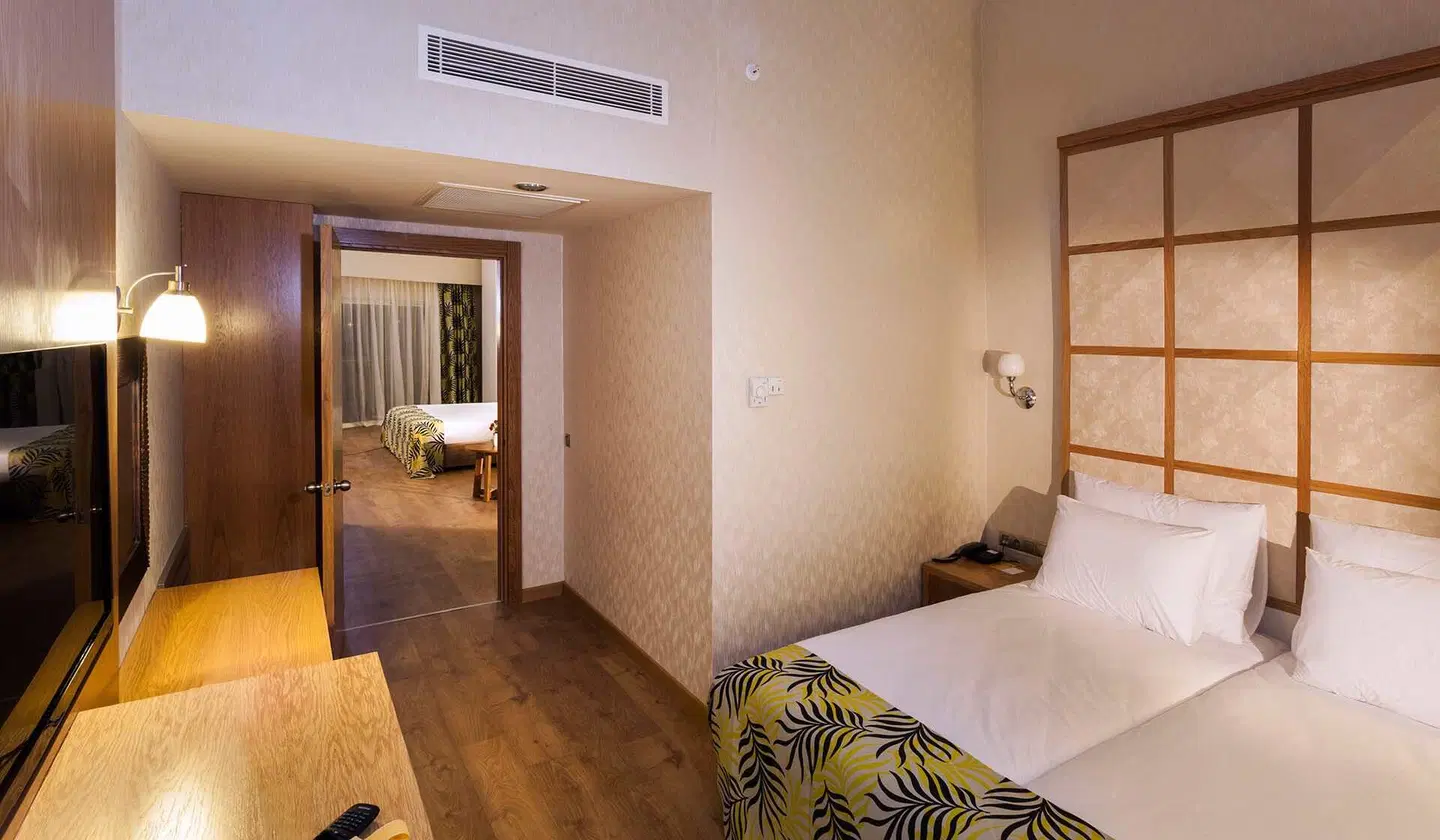 Defne Defnem ROOM_EXAMPLE